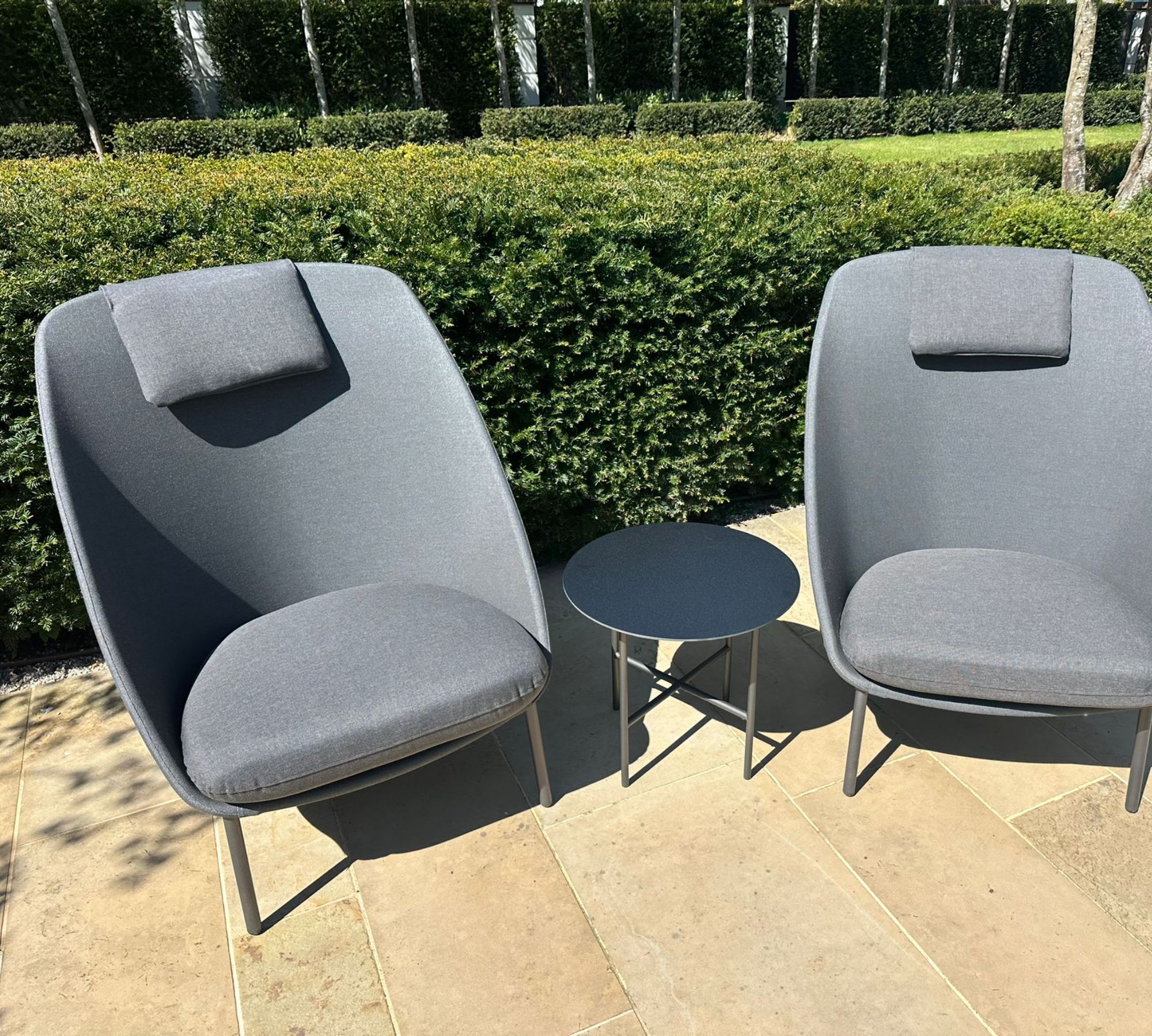 2x Twins Sessel & Beistelltisch Textil Aluminium Grau