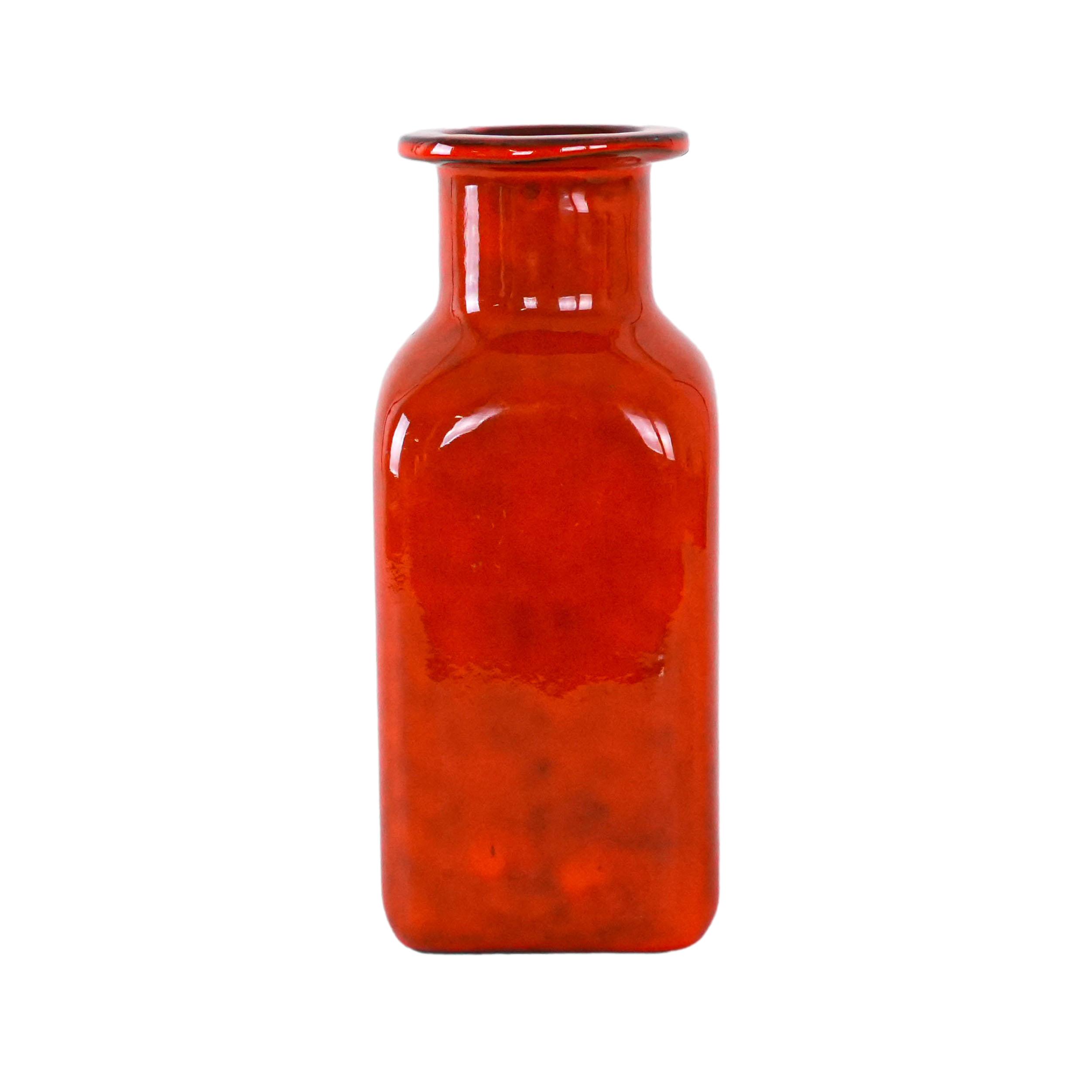 Vaso in ceramica rosso anni '60