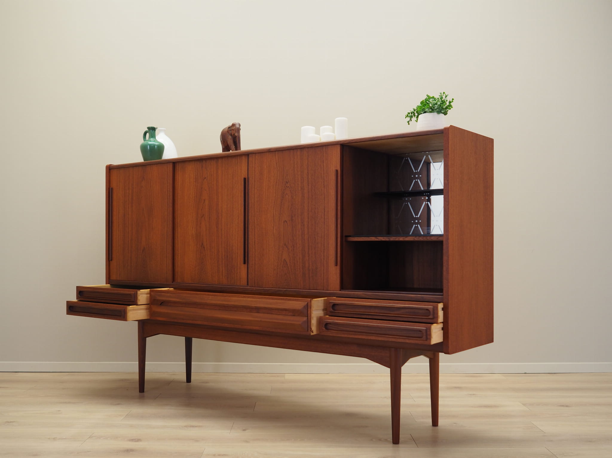 Highboard Holz Braun 1960er Jahre