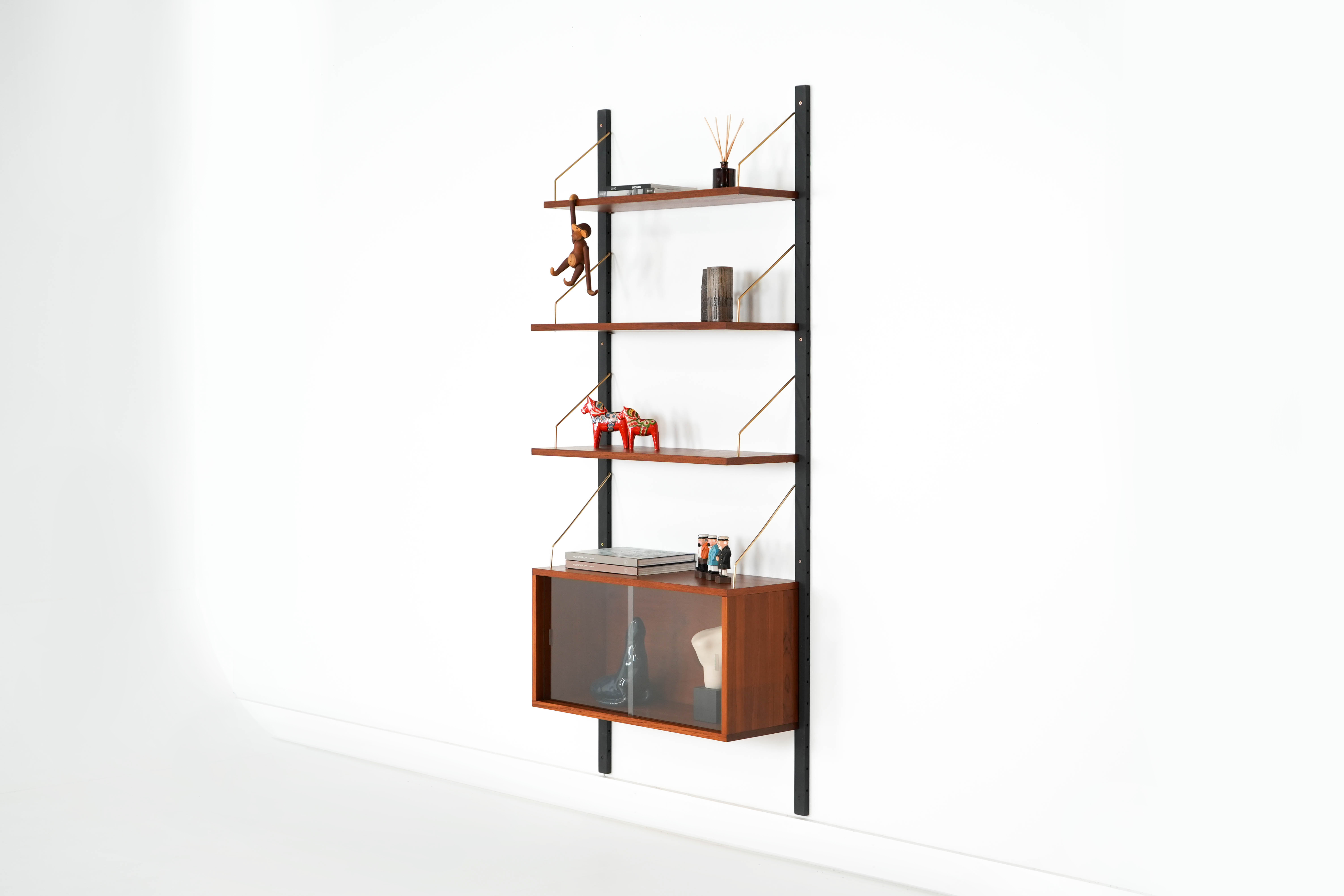 Libreria in teak marrone anni '60