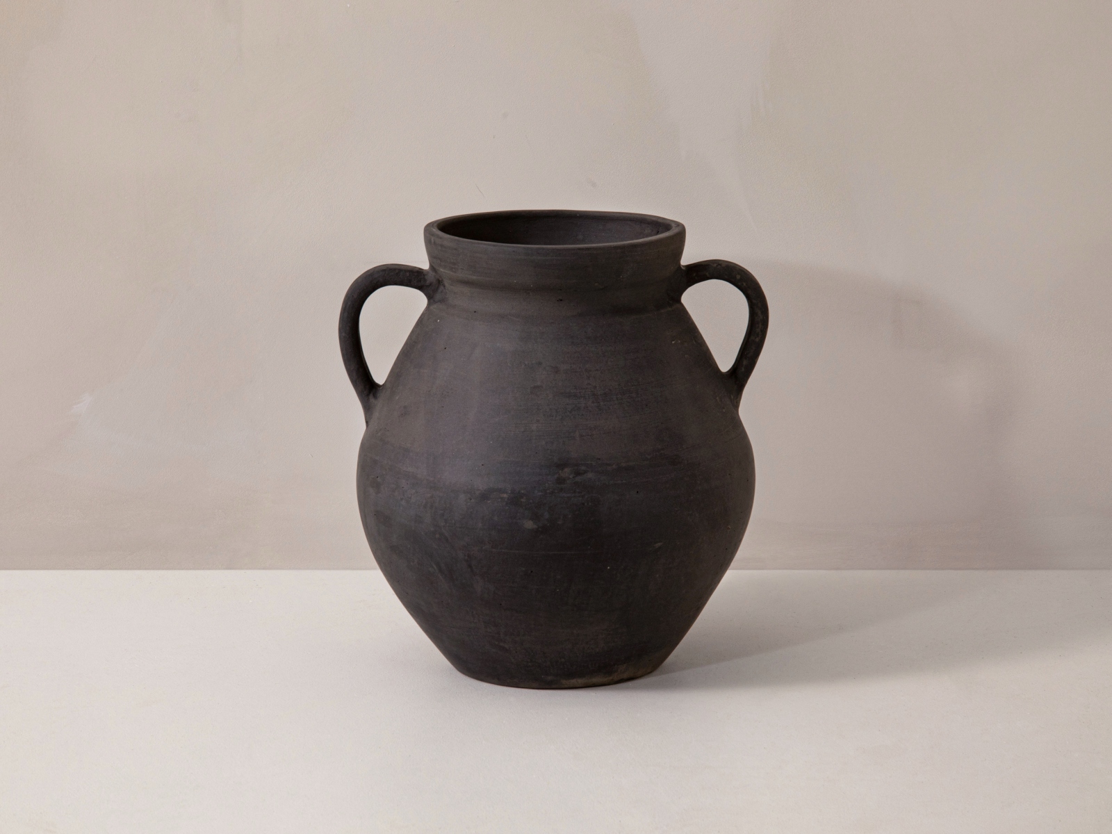 Nice Flower Pot Ceramic Black