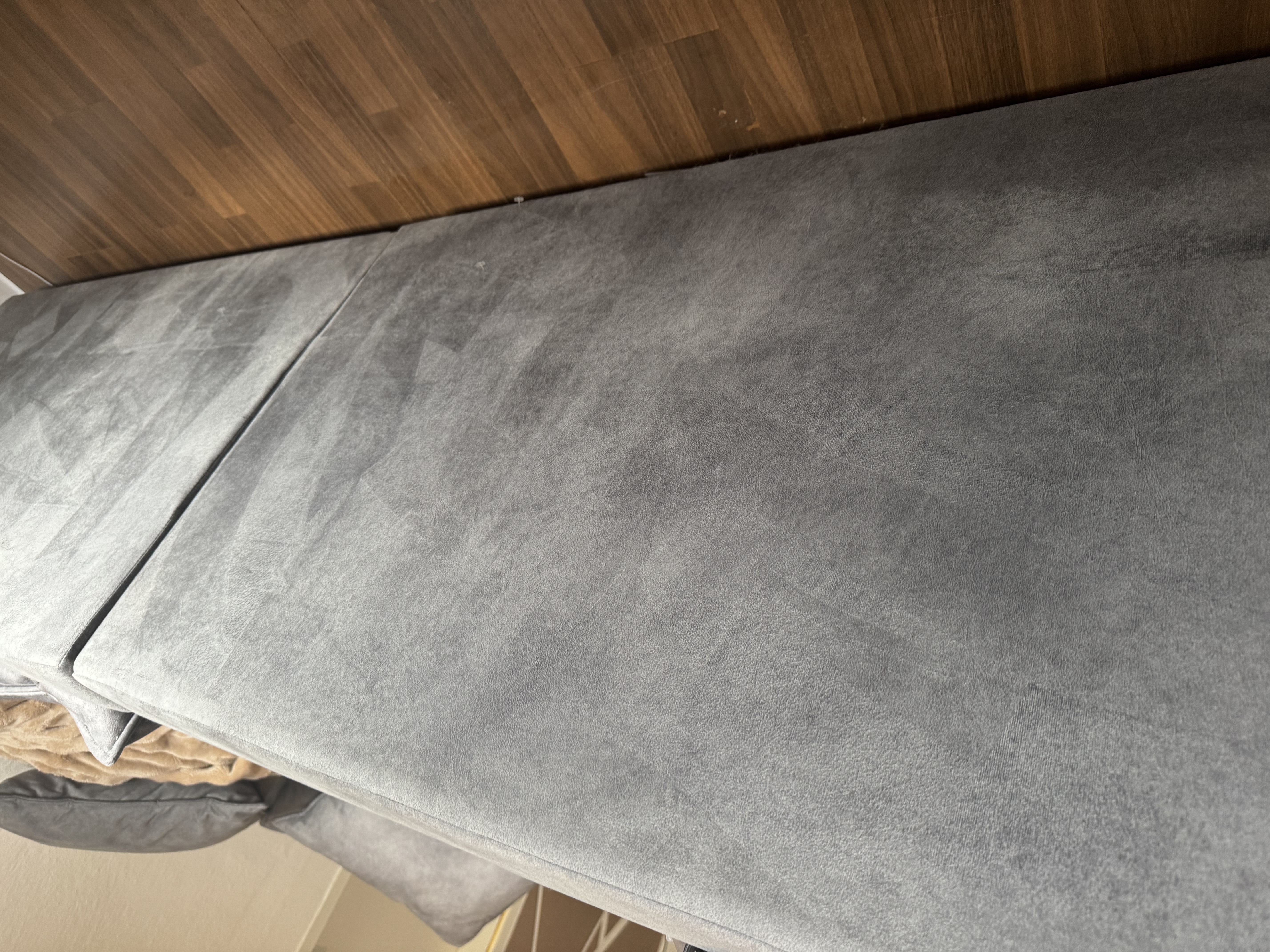 Sentina Ecksofa mit Rückenkissen Grau