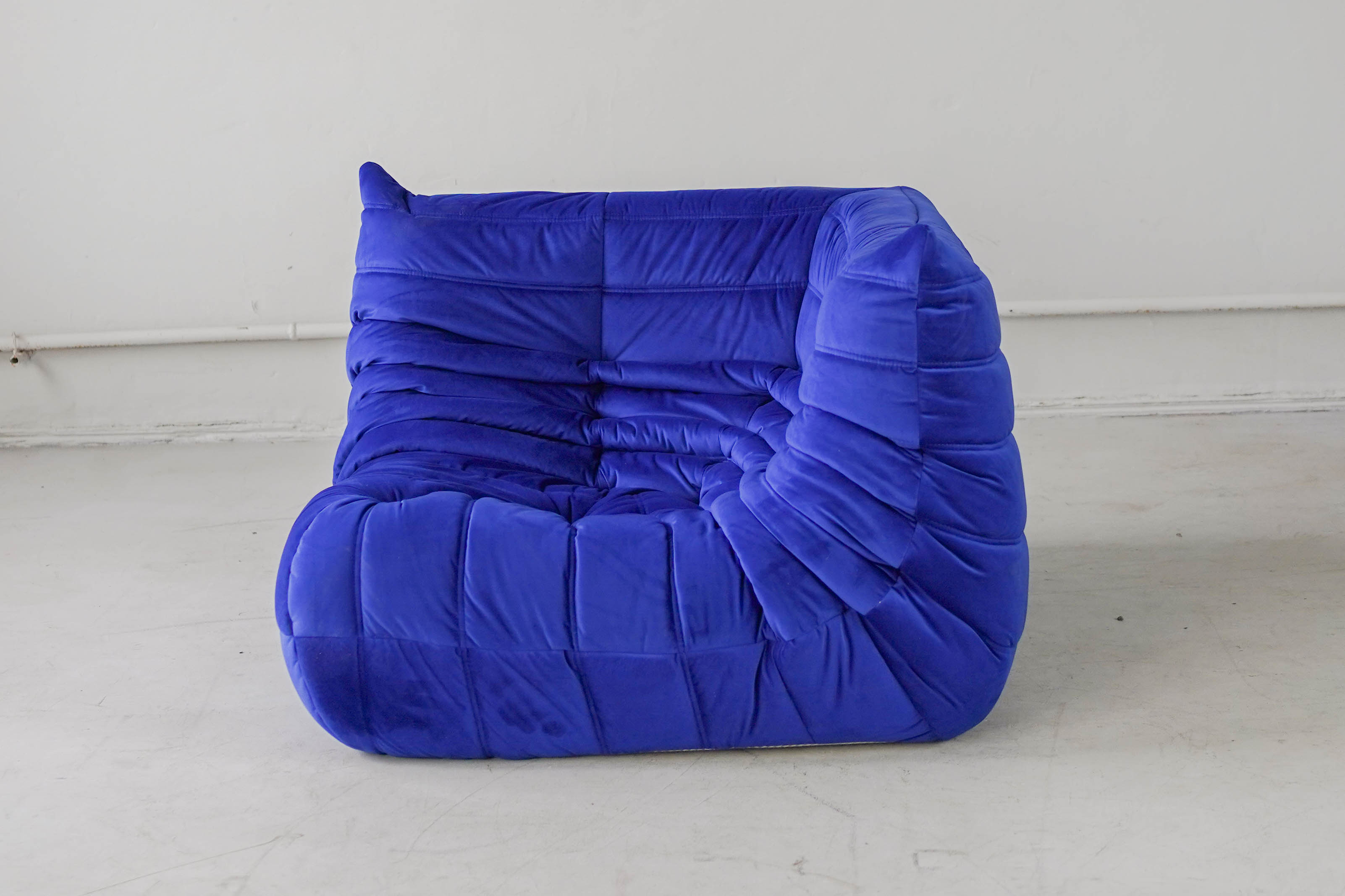 Togo corner sofa velvet cobalt blue