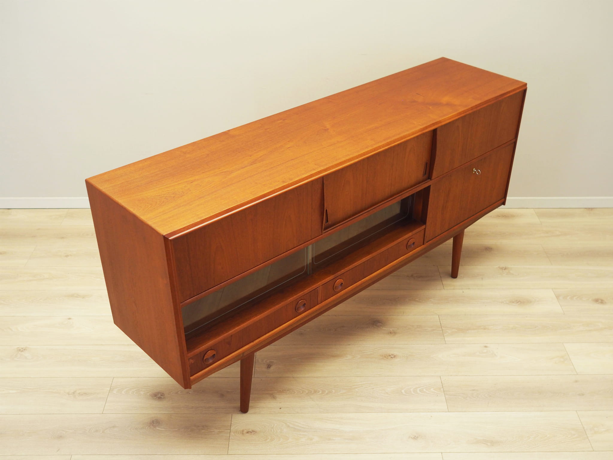 Vintage Highboard Teakholz Braun 1970er Jahre