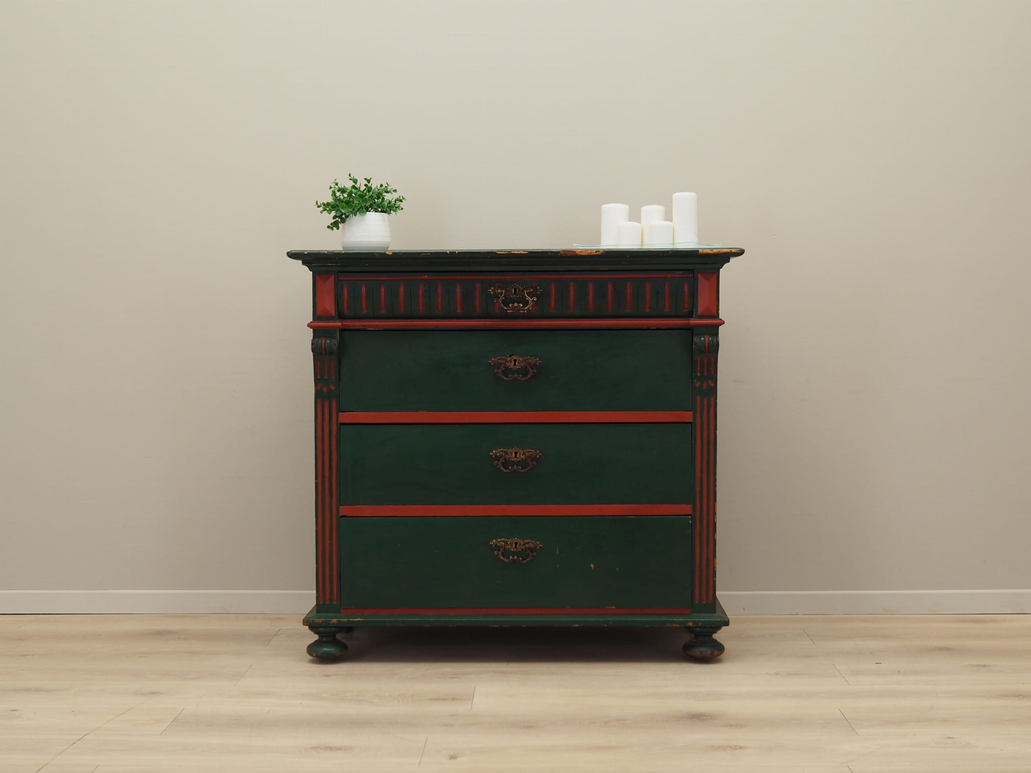 Chest of drawers Wood Green 1950s