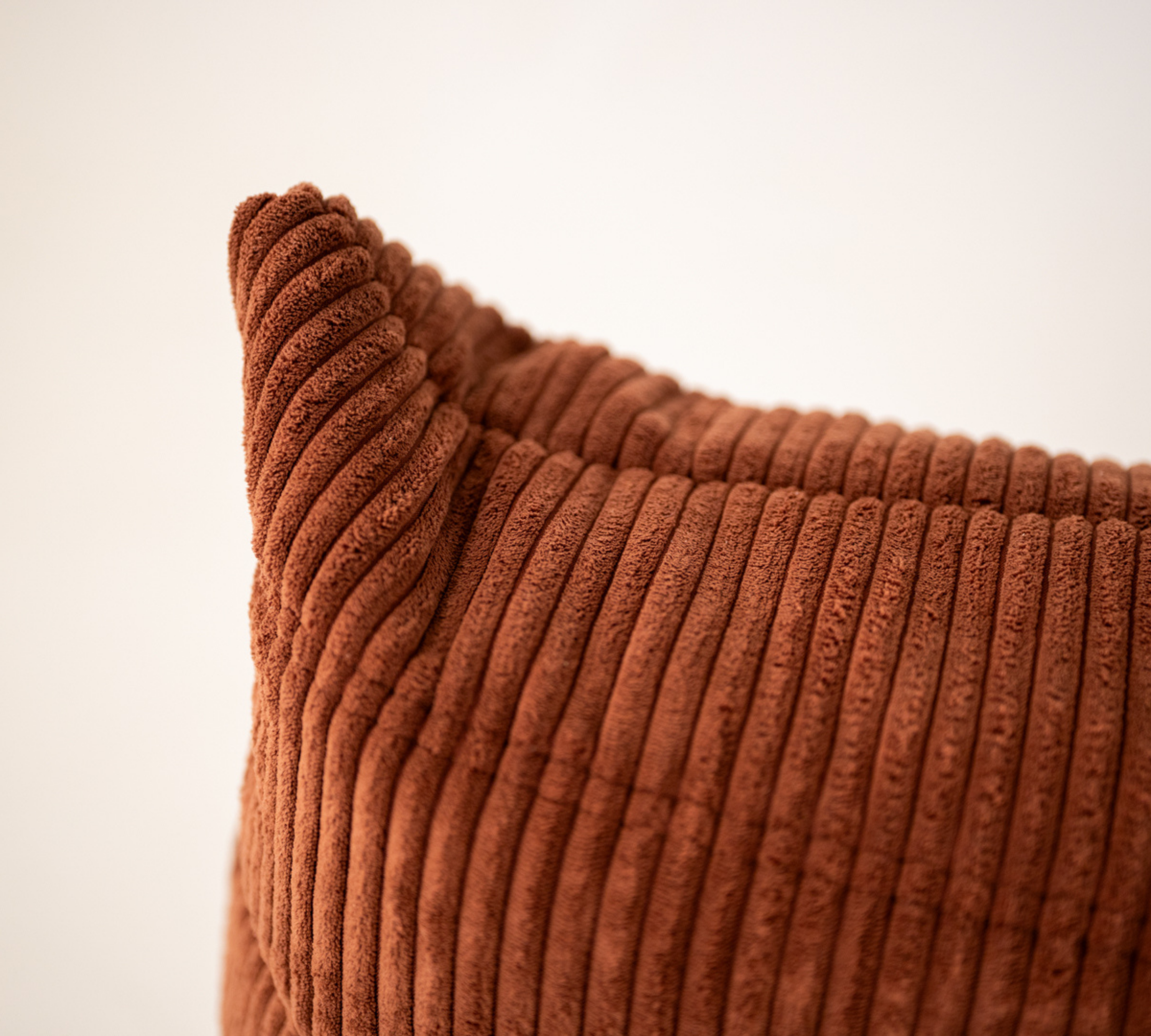 Togo Sessel und Ottoman Set Cord Umber