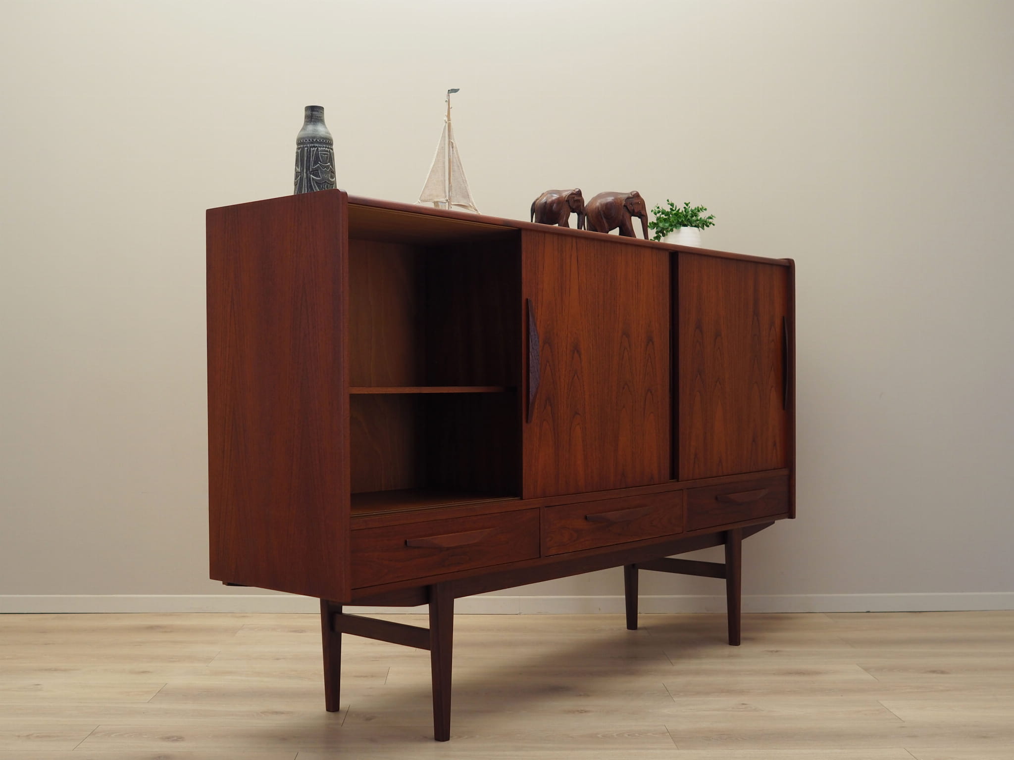 Highboard Holz Braun 1970er Jahre