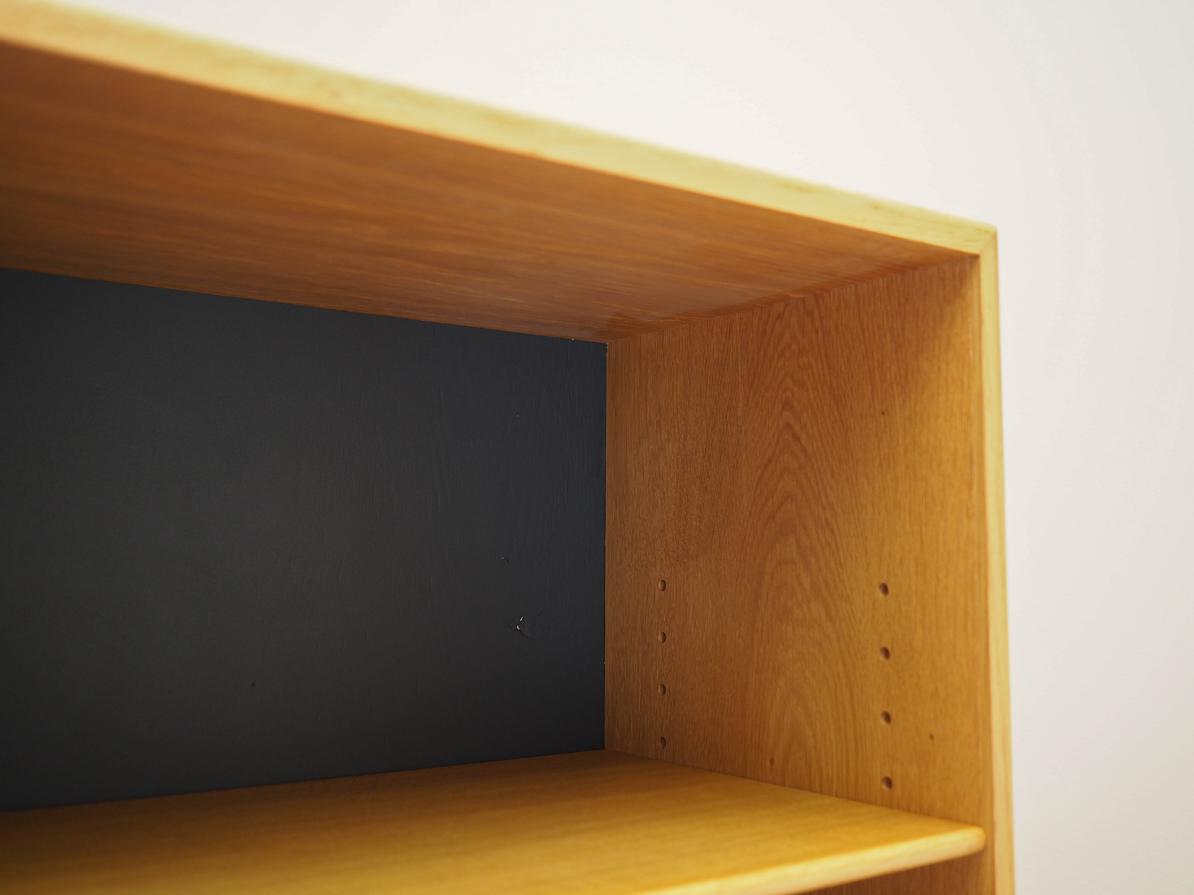 Bücherregal Eschenholz