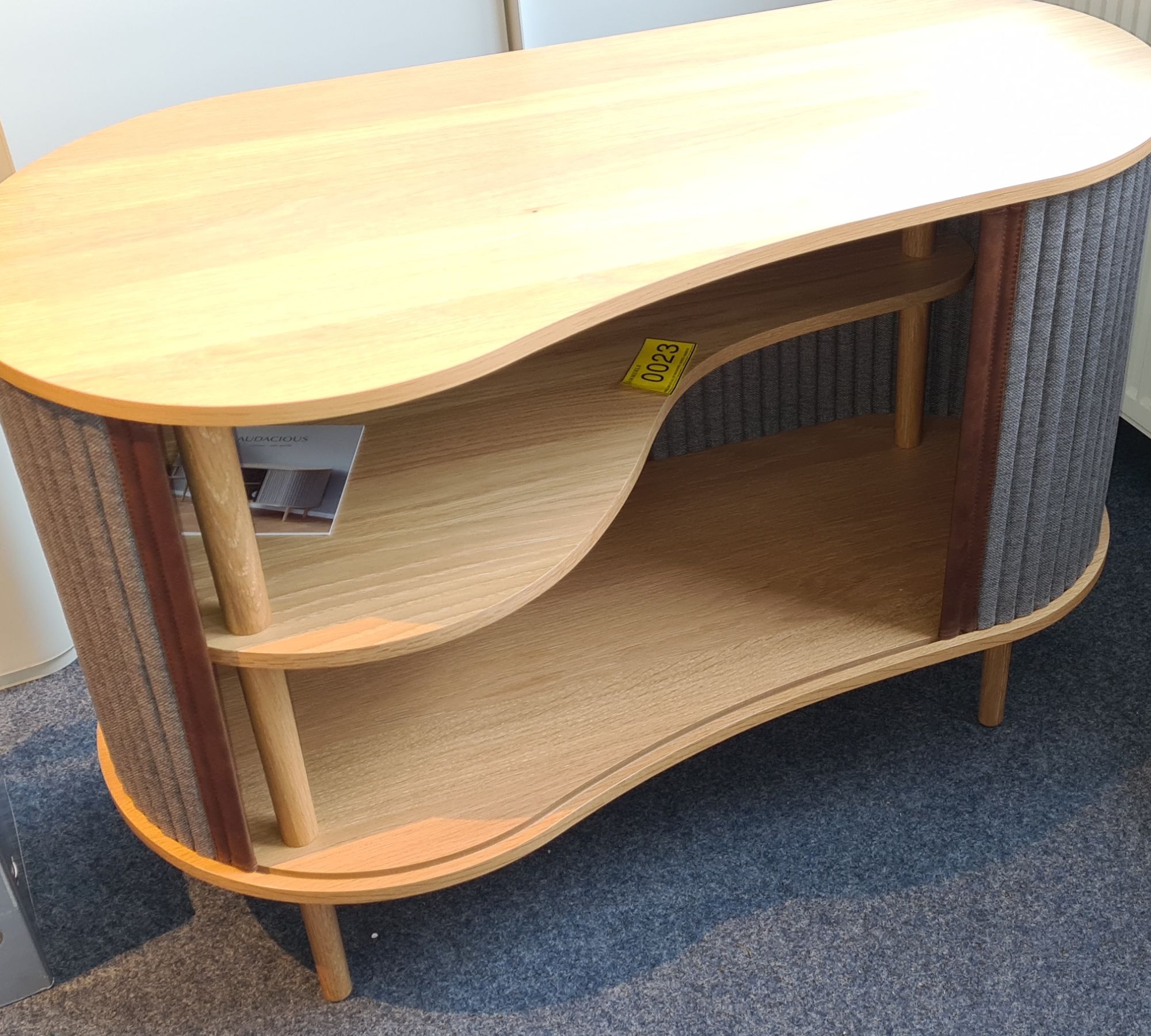 Audacious Sideboard Holz Textil Grau
