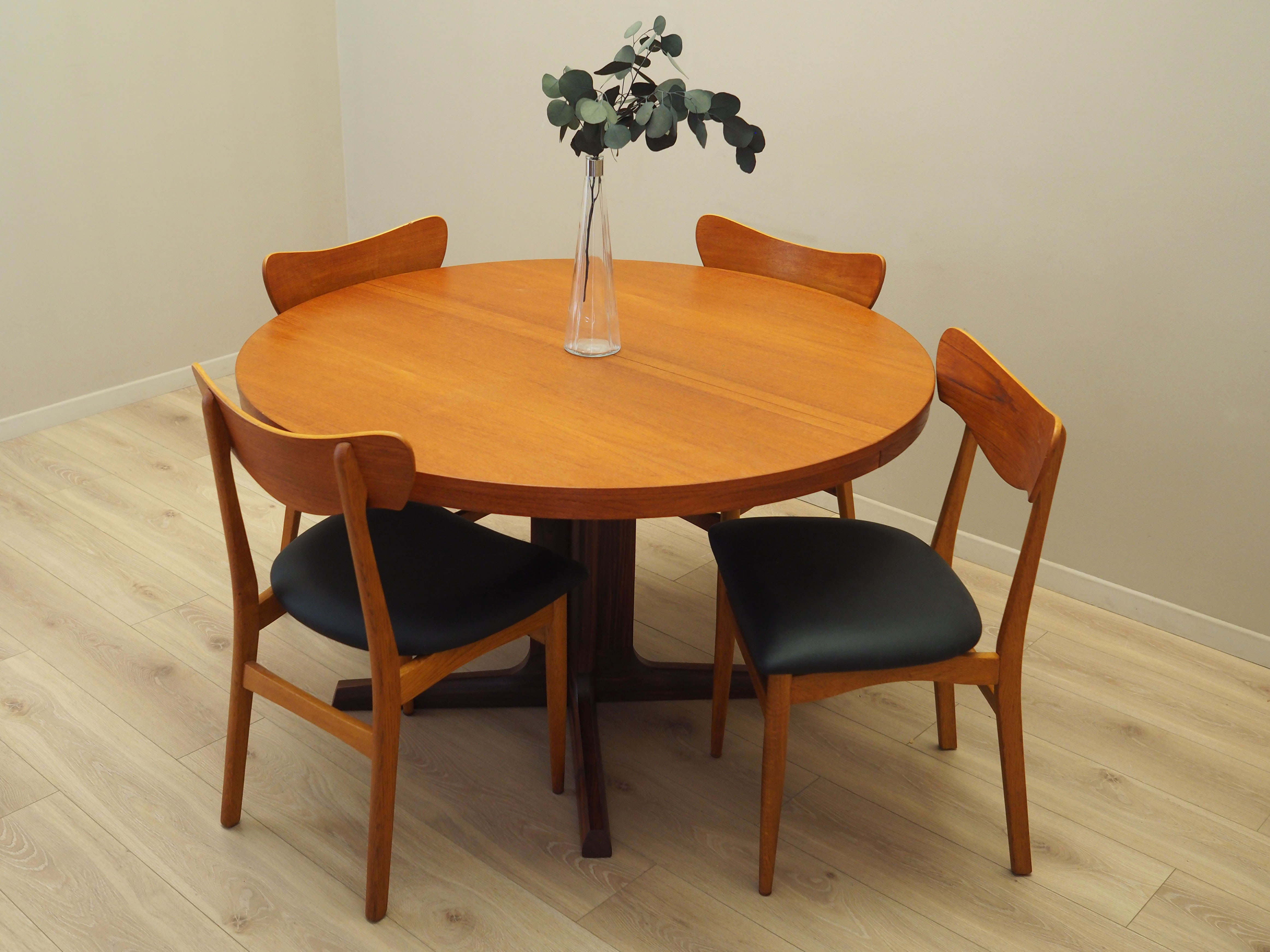 Esstisch Teakholz 1970er Jahre 120cm