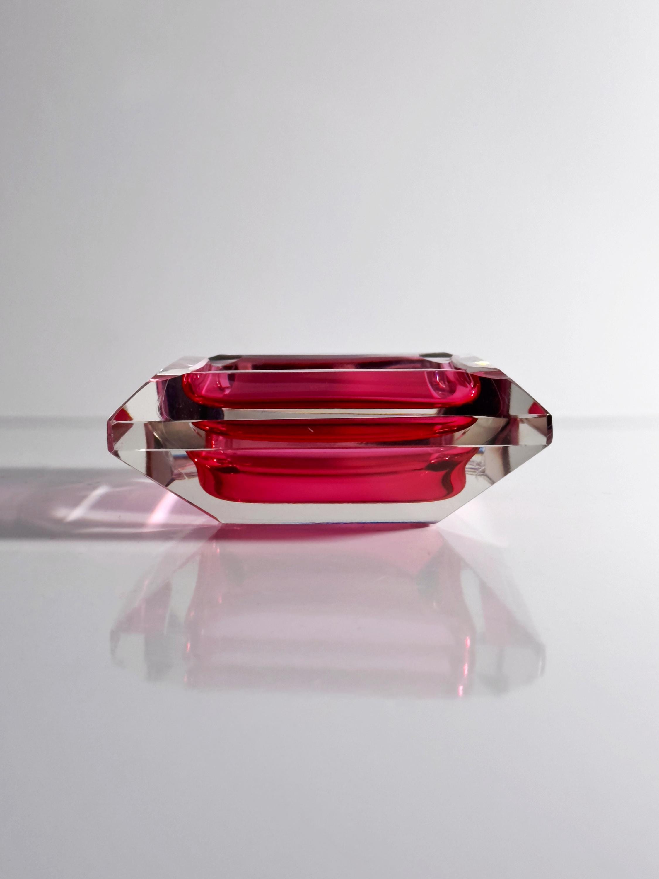 Vintage Aschenbecher Muranoglas Cranberry-Rot 80er Jahre