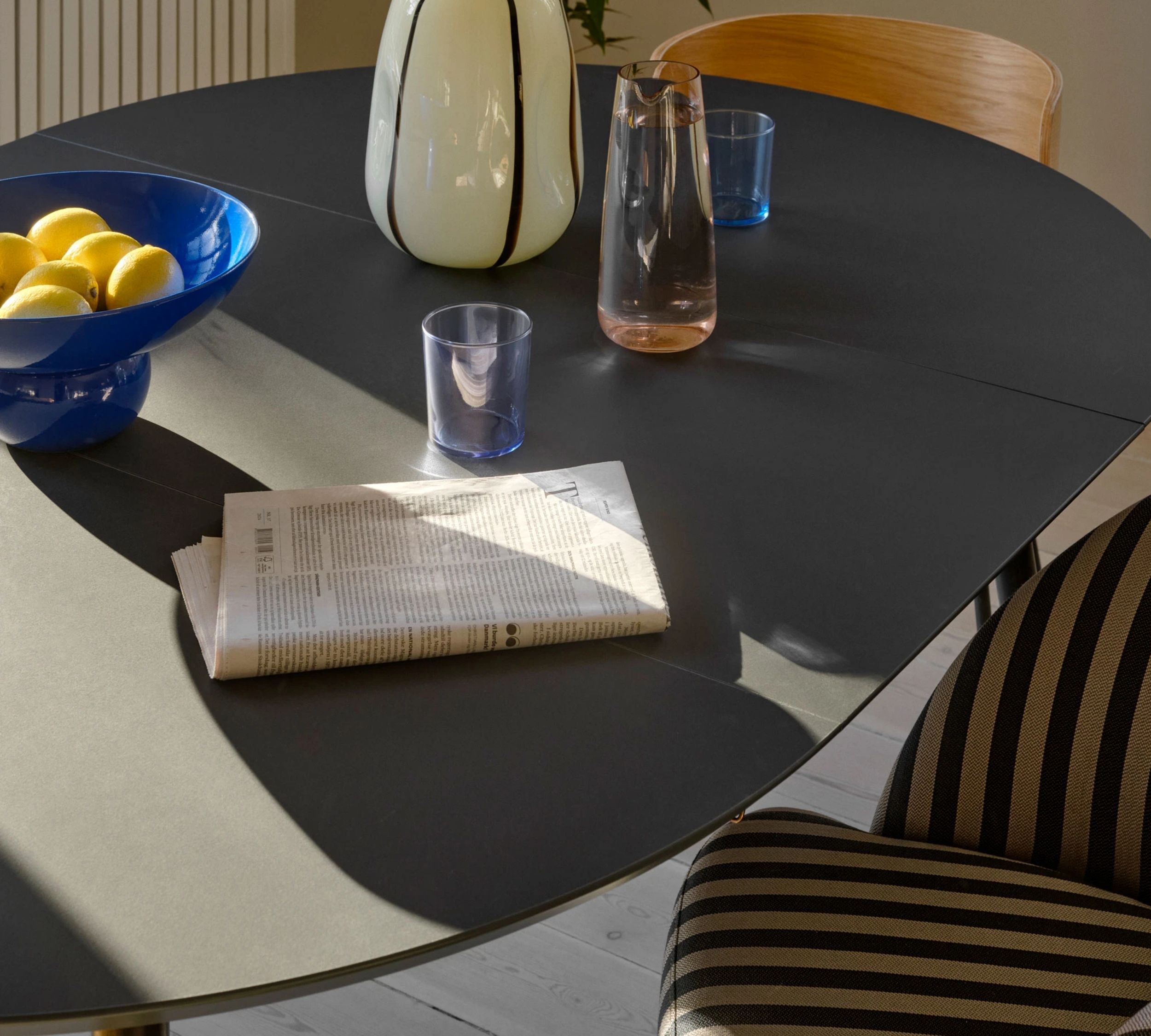 Amelia Dining Table Black Ø120 cm