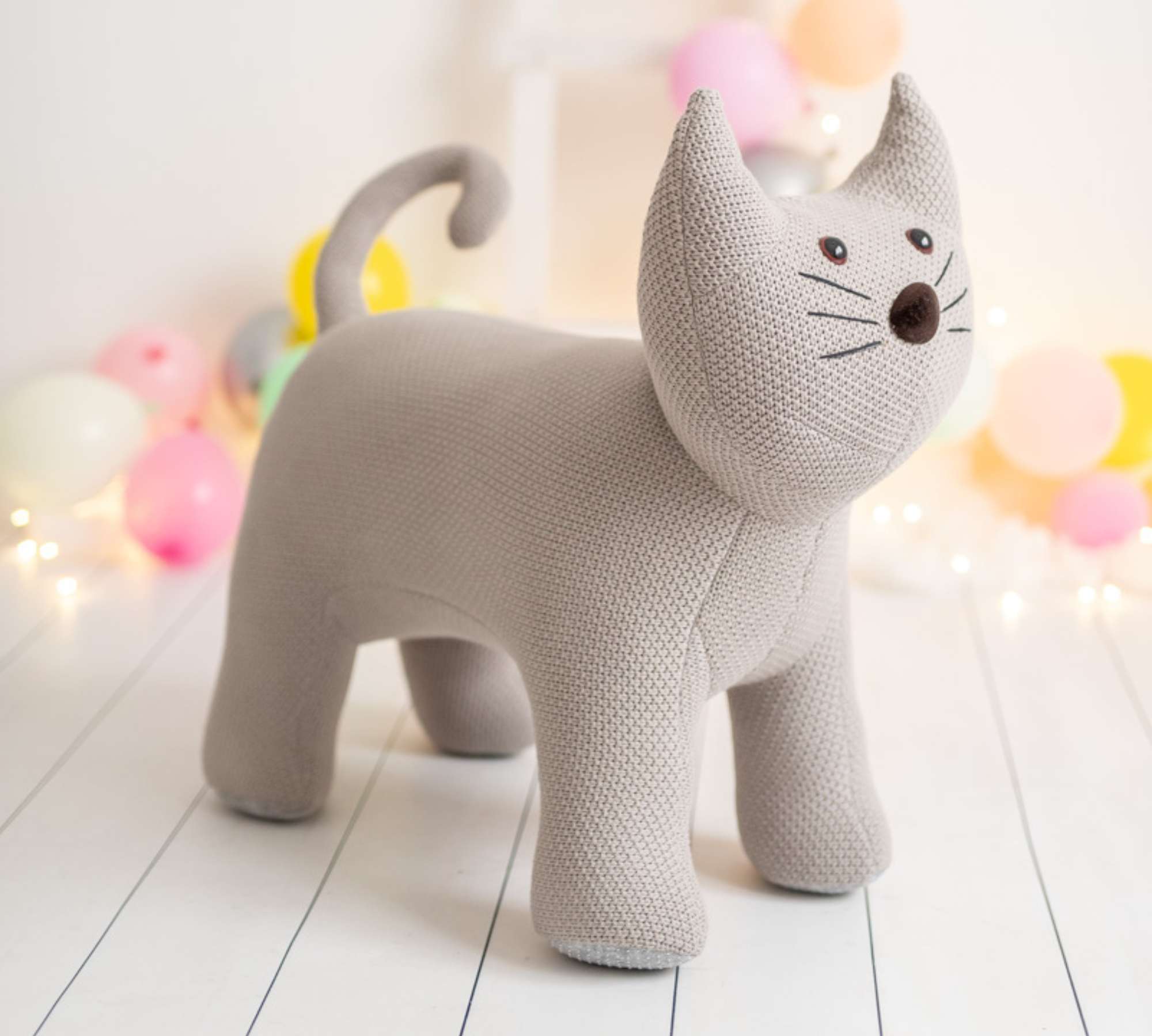 Katze Maxi Plüschtier Baumwolle Holz Grau