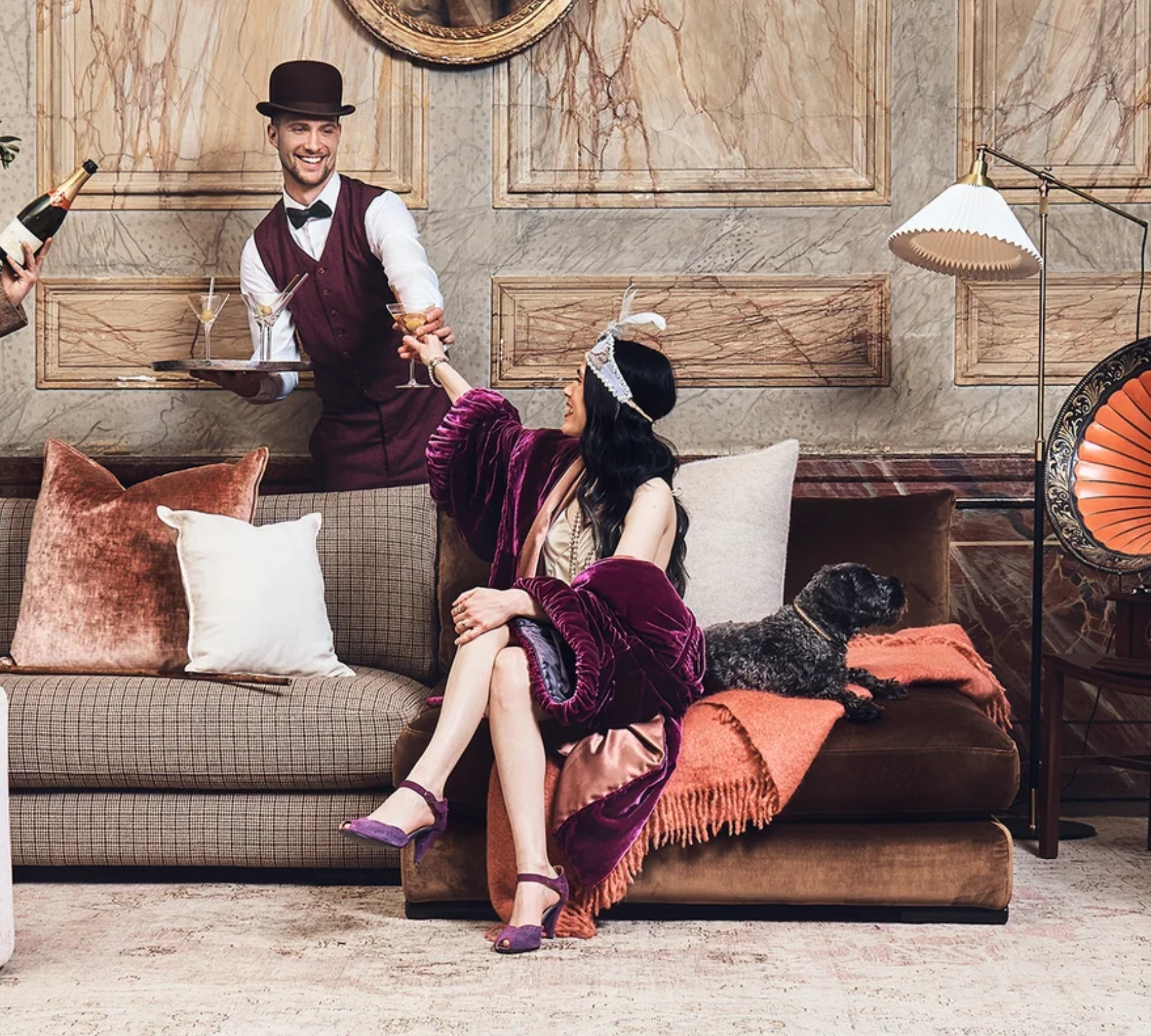 The Mammut Loveseat Aston Brown 28 Velvet fabric