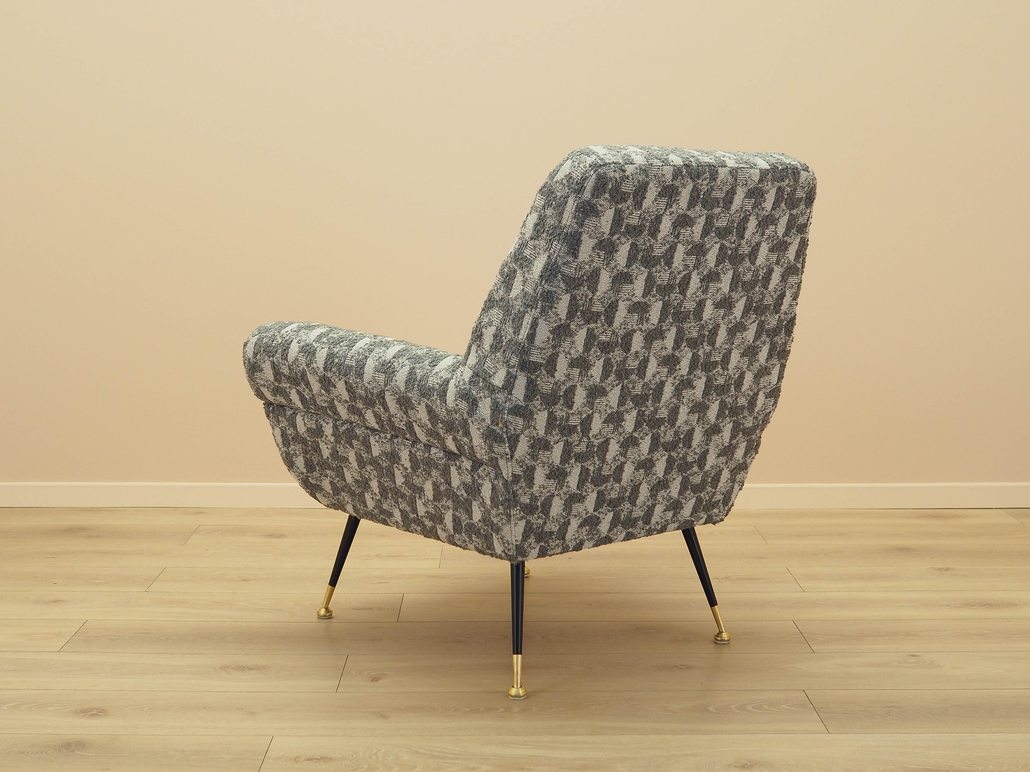 Lounge chair Grey