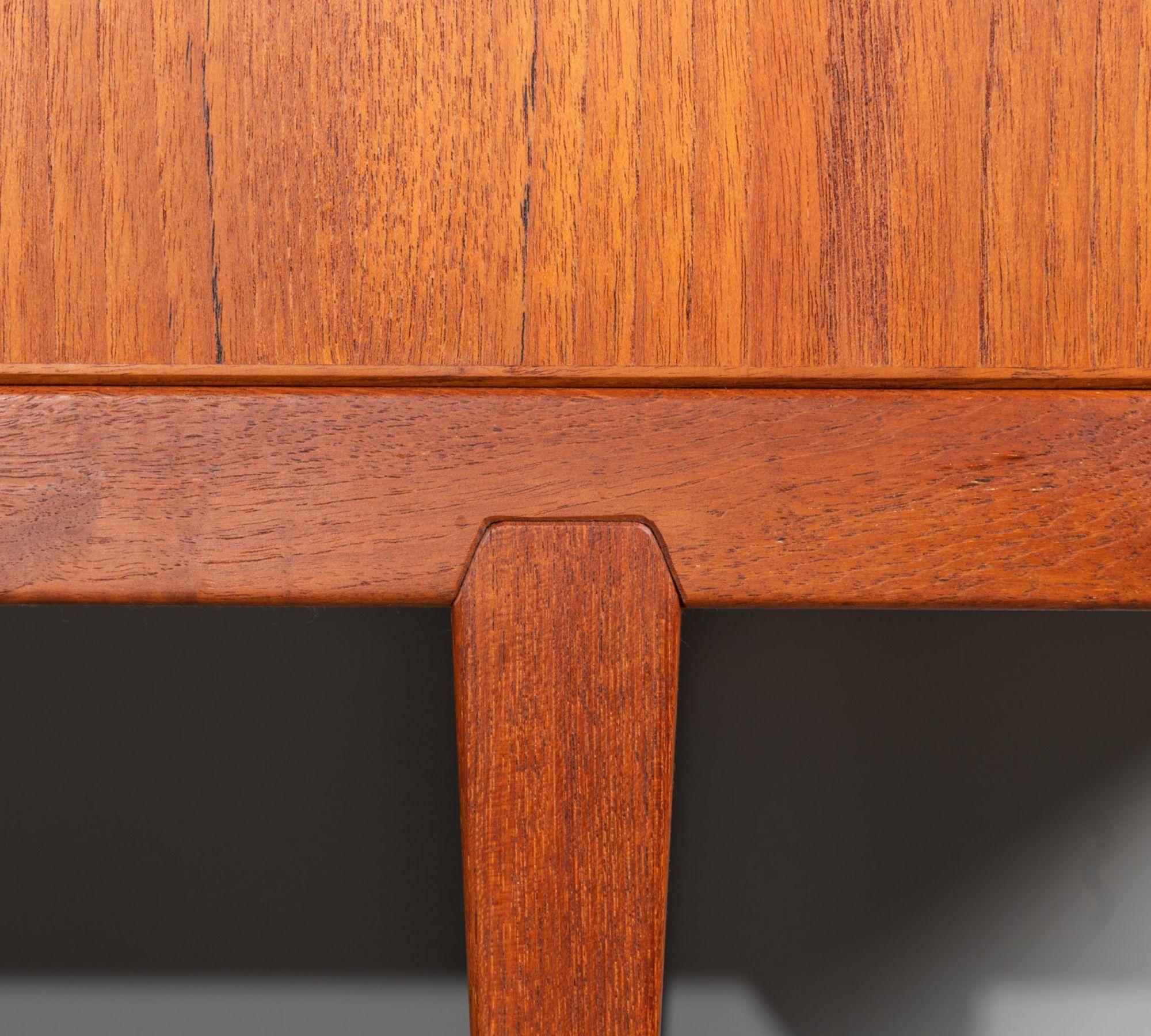 Sideboard Teakholz Rosengren Hansen 1950er Jahre