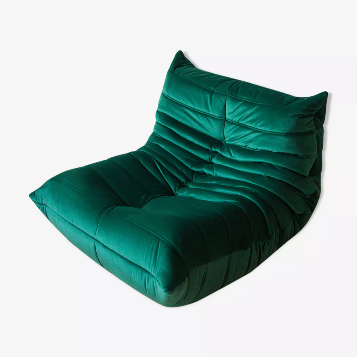 Togo armchair velvet emerald green