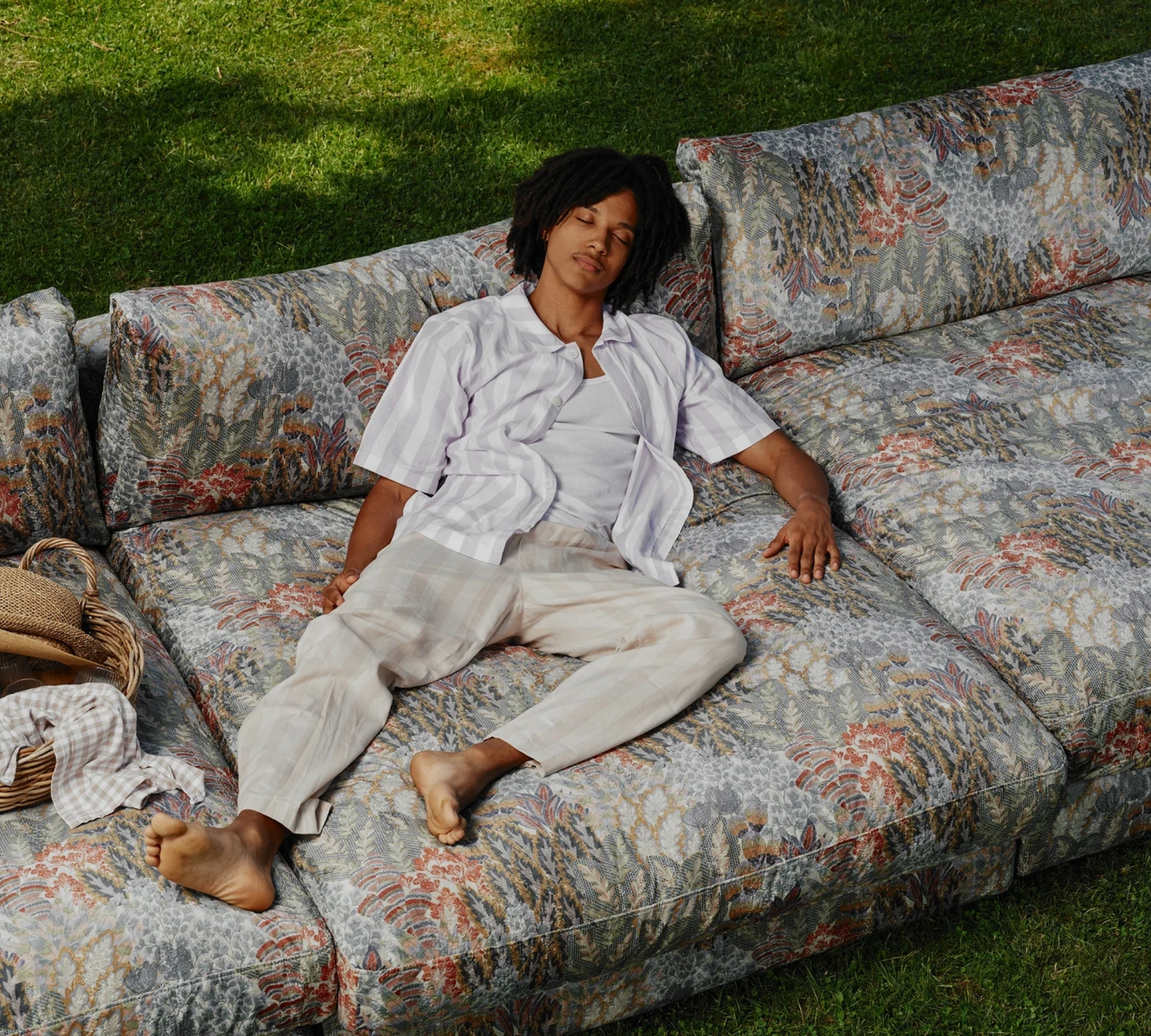 Mammuten Loveseat Aston Braun 28 Samtstoff