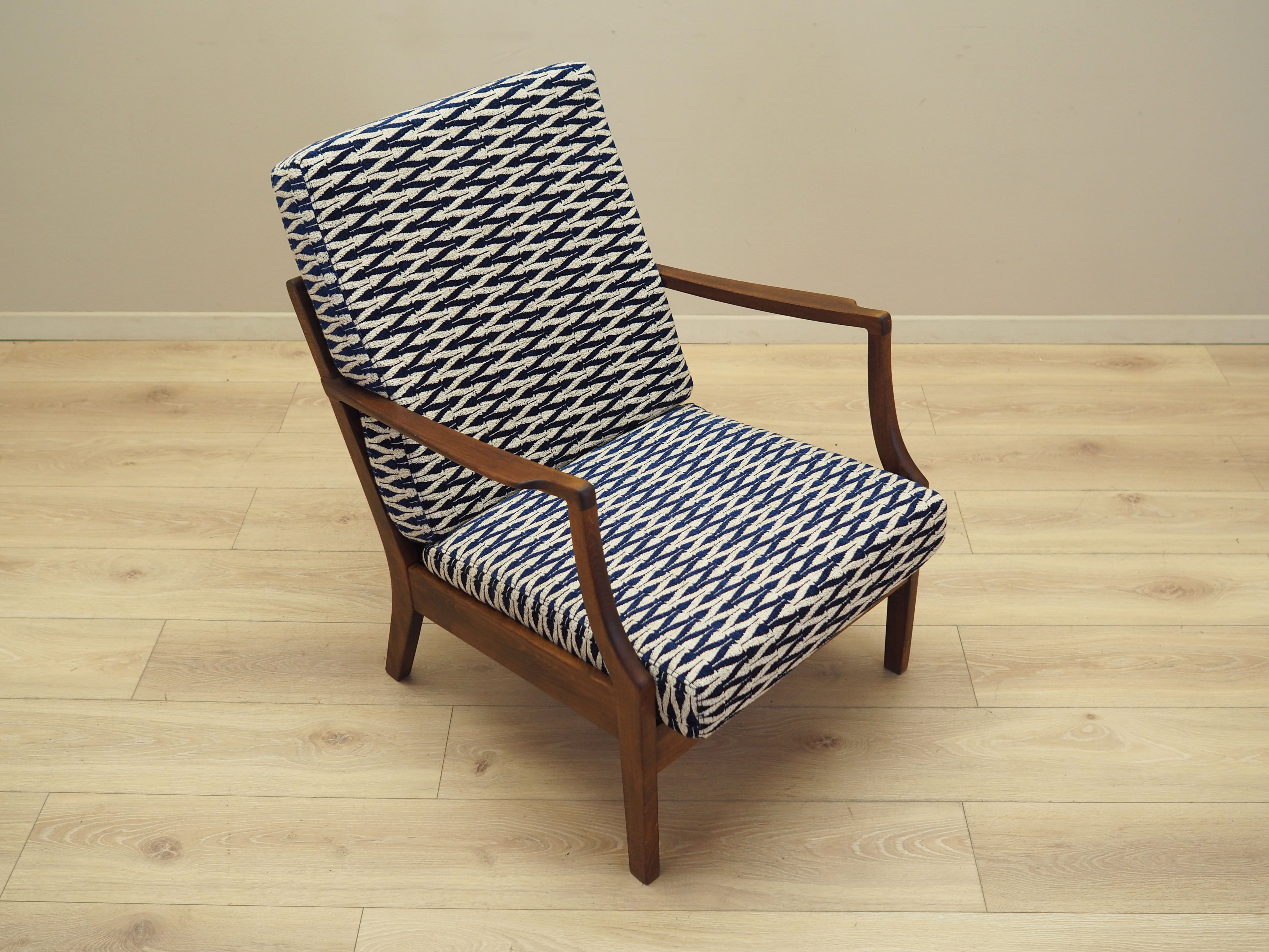 Armlehnstuhl Textil Holz 1970er Jahre