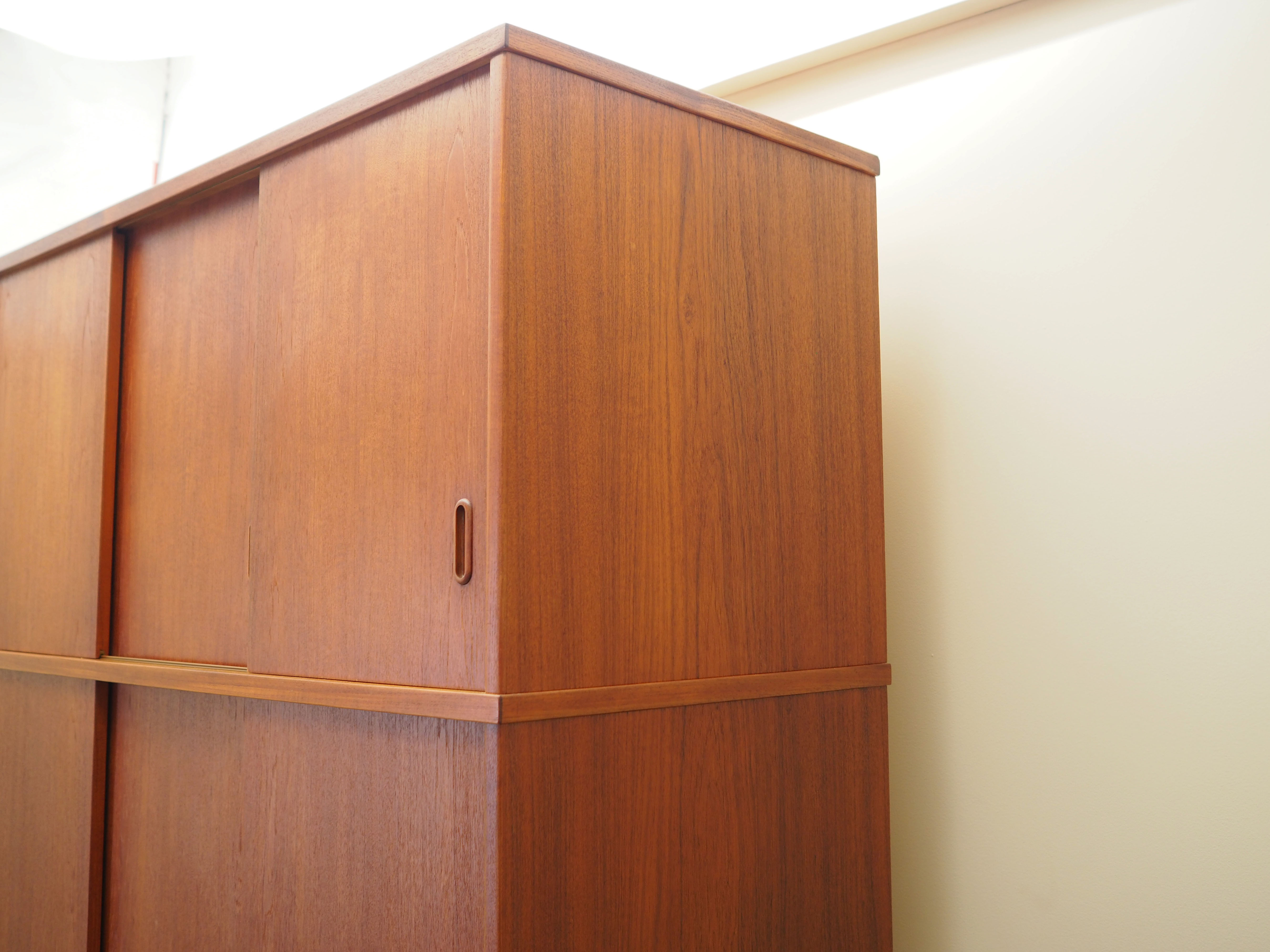Kleiderschrank Teakholz 1970er Jahre