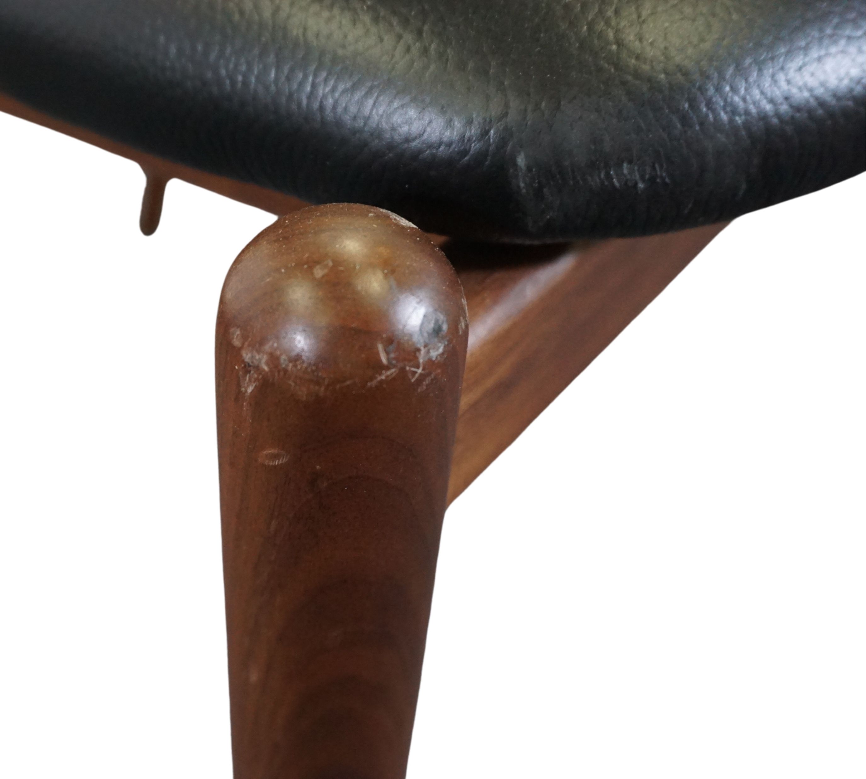 Slow chair leather walnut black