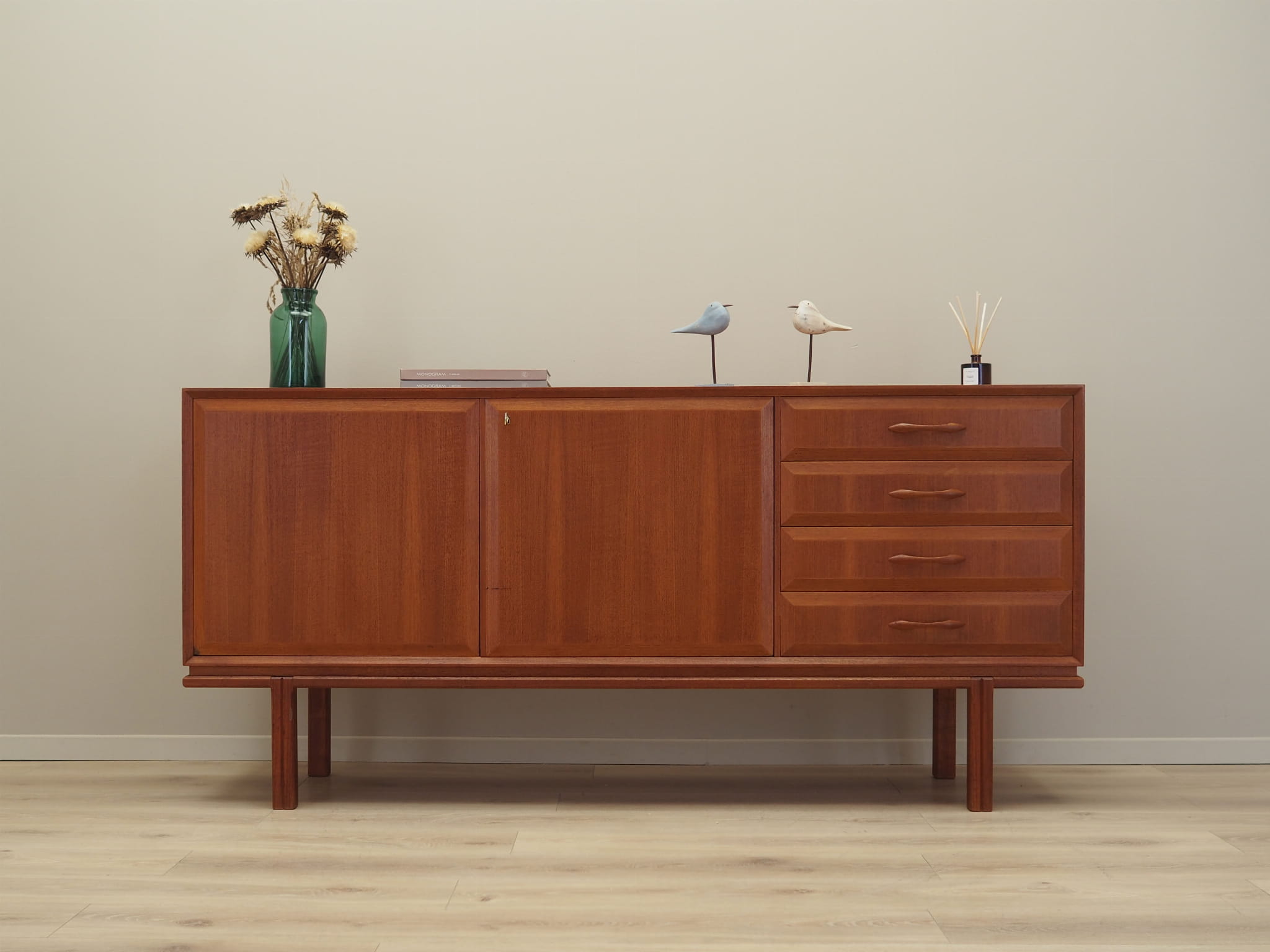 Vintage Sideboard Teakholz Braun 1960er Jahre