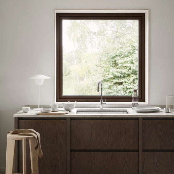 Ani Mobile LED-Tischleuchte White 65928