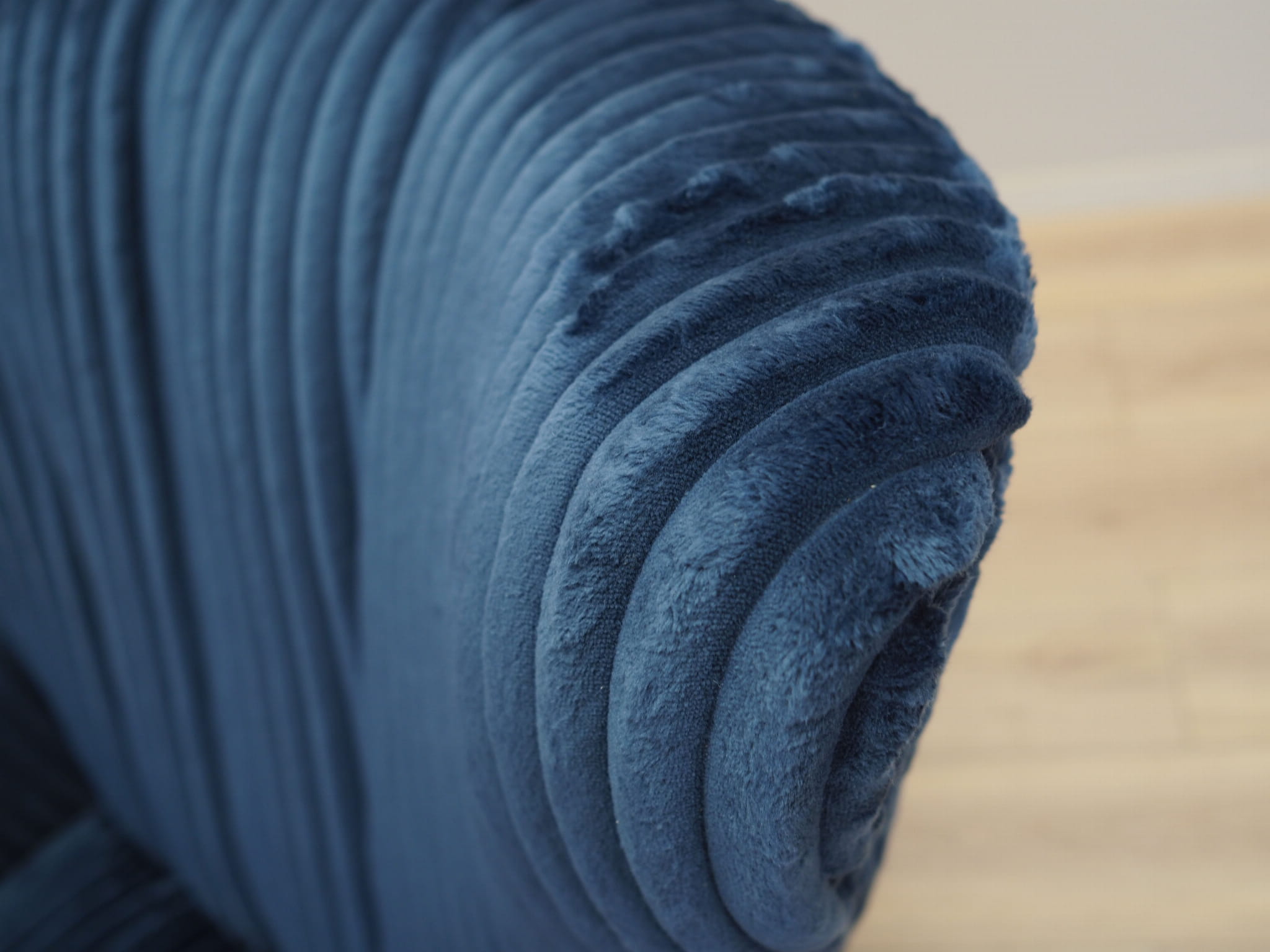 Armchair Velour Dark Blue