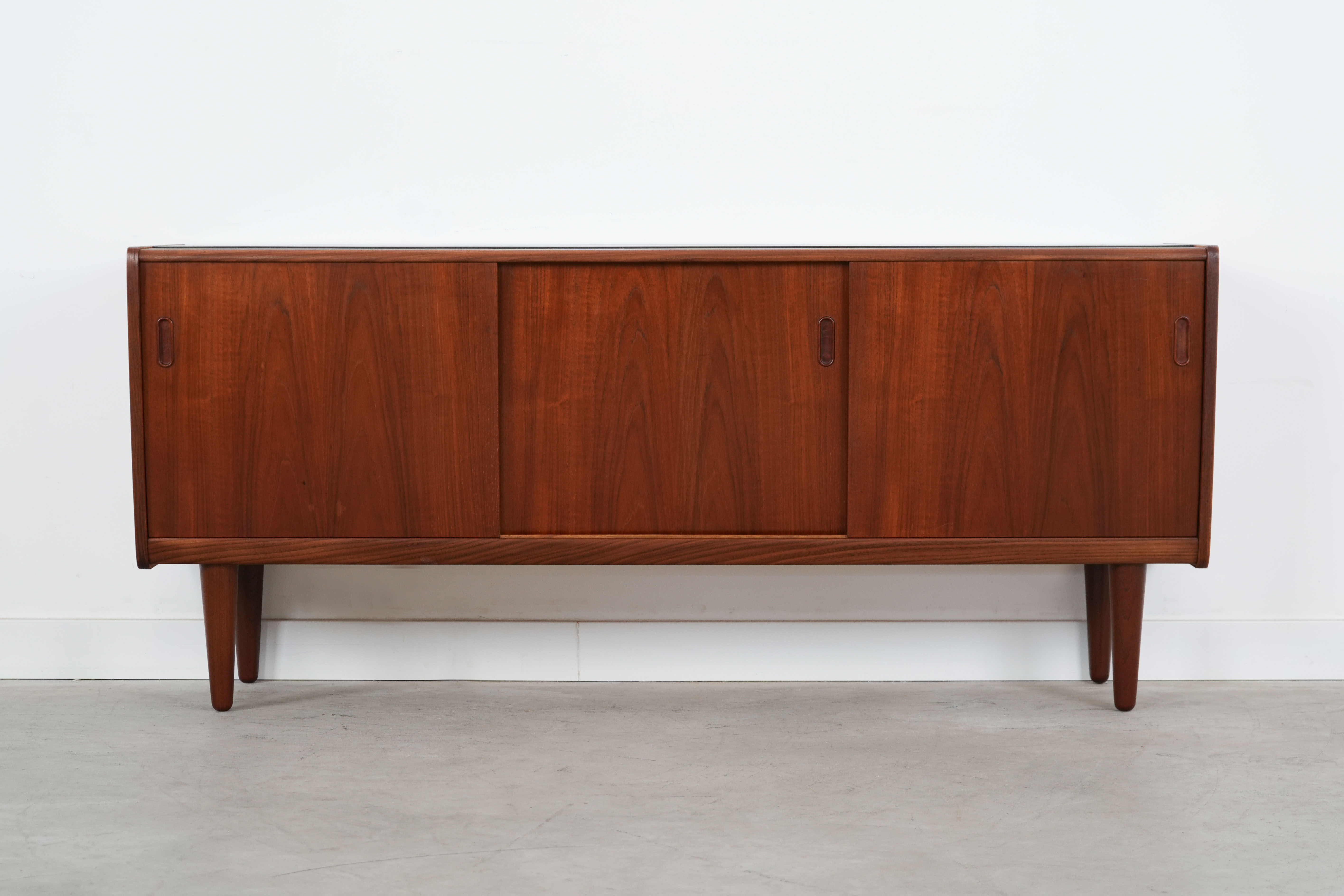 Sideboard in legno di teak anni '70