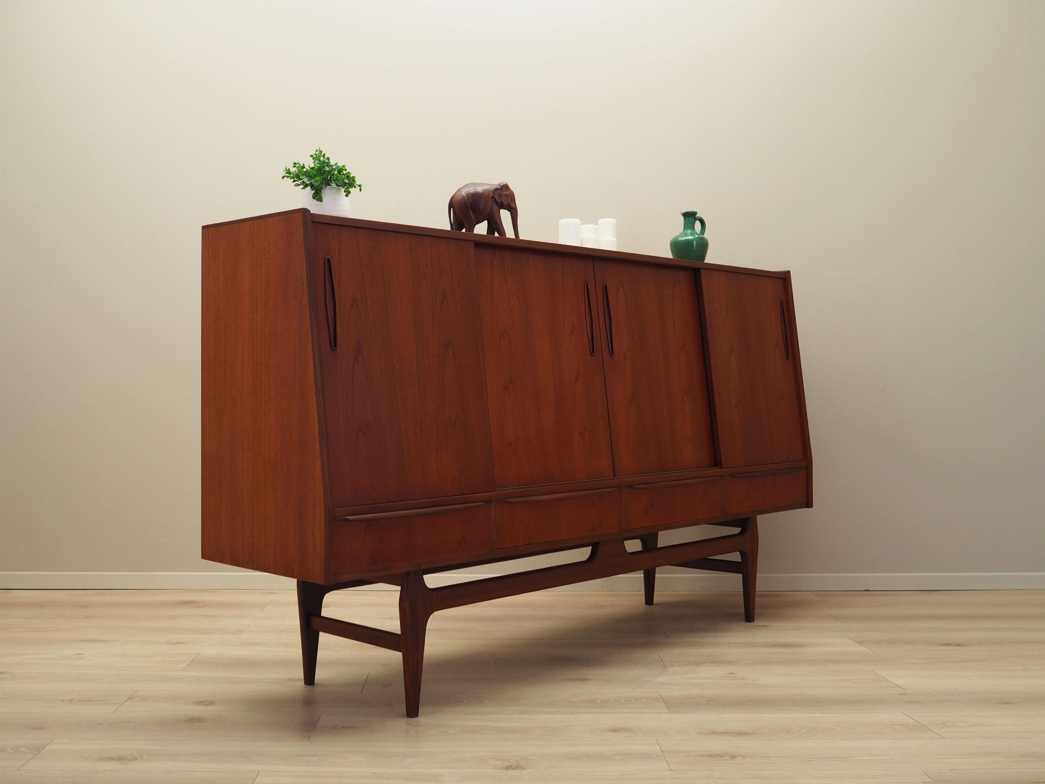 Highboard Teakholz Braun 1960er Jahre