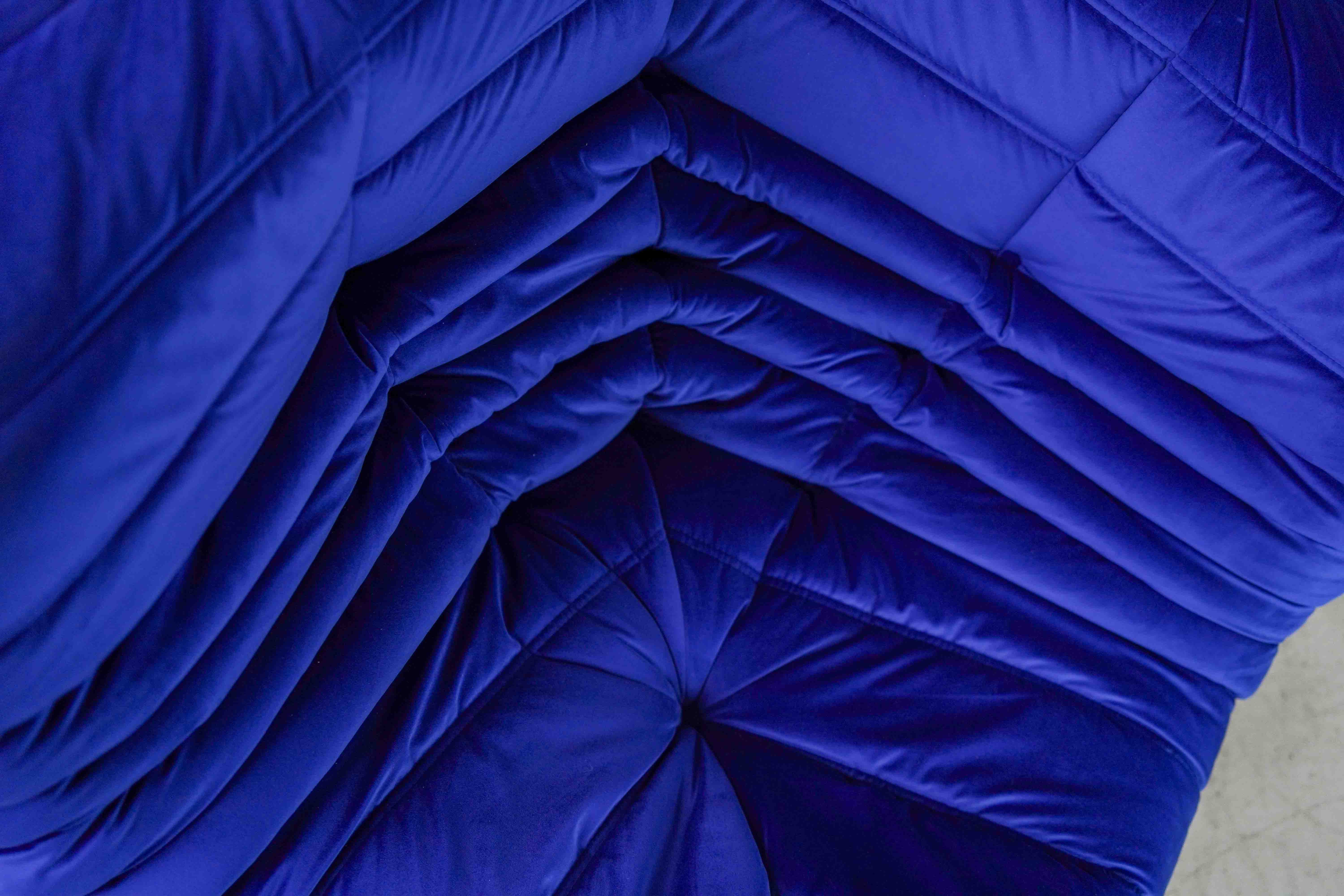 Togo corner sofa velvet cobalt blue