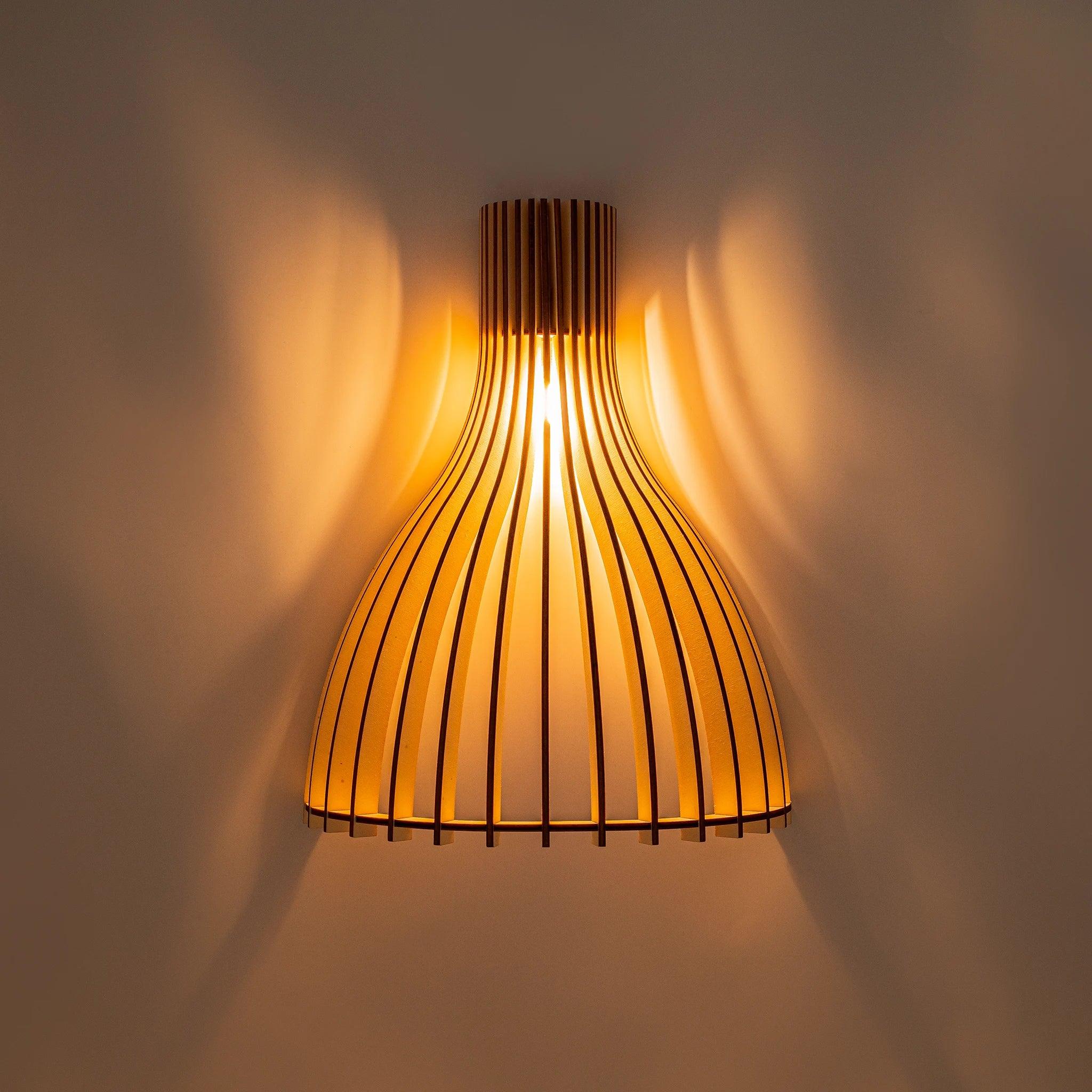 Ariel Wall Lamp Wood