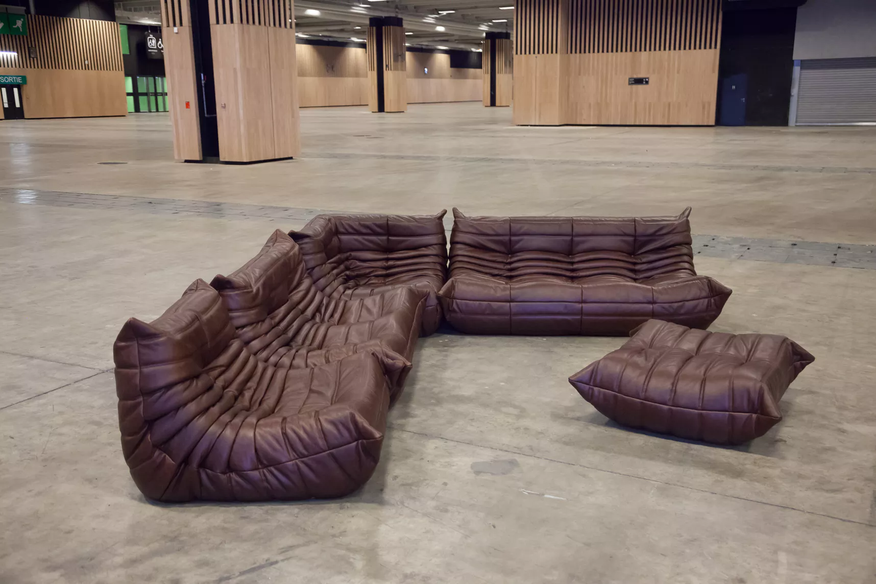 Togo Corner Sofa Pull-Up Leather Chocolate Brown