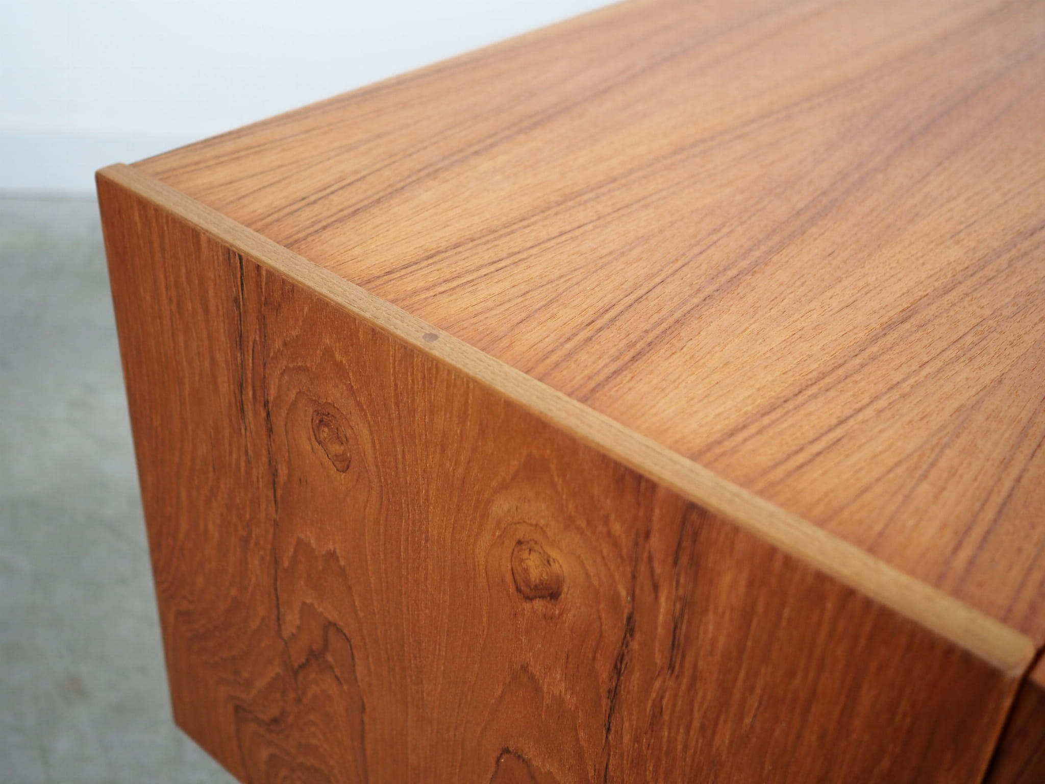Vintage Schrank Teakholz Braun 1970er Jahre