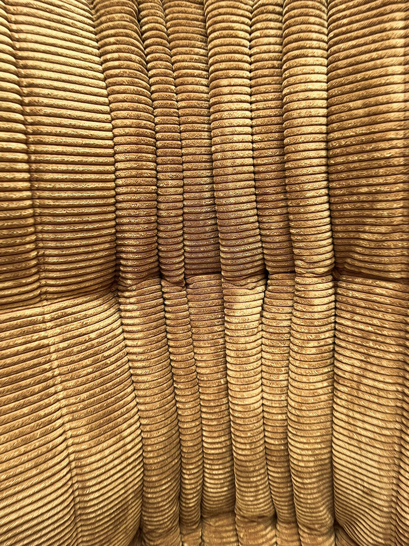 Togo Ecksofa, Sessel & 2-Sitzer Cord Sandbraun