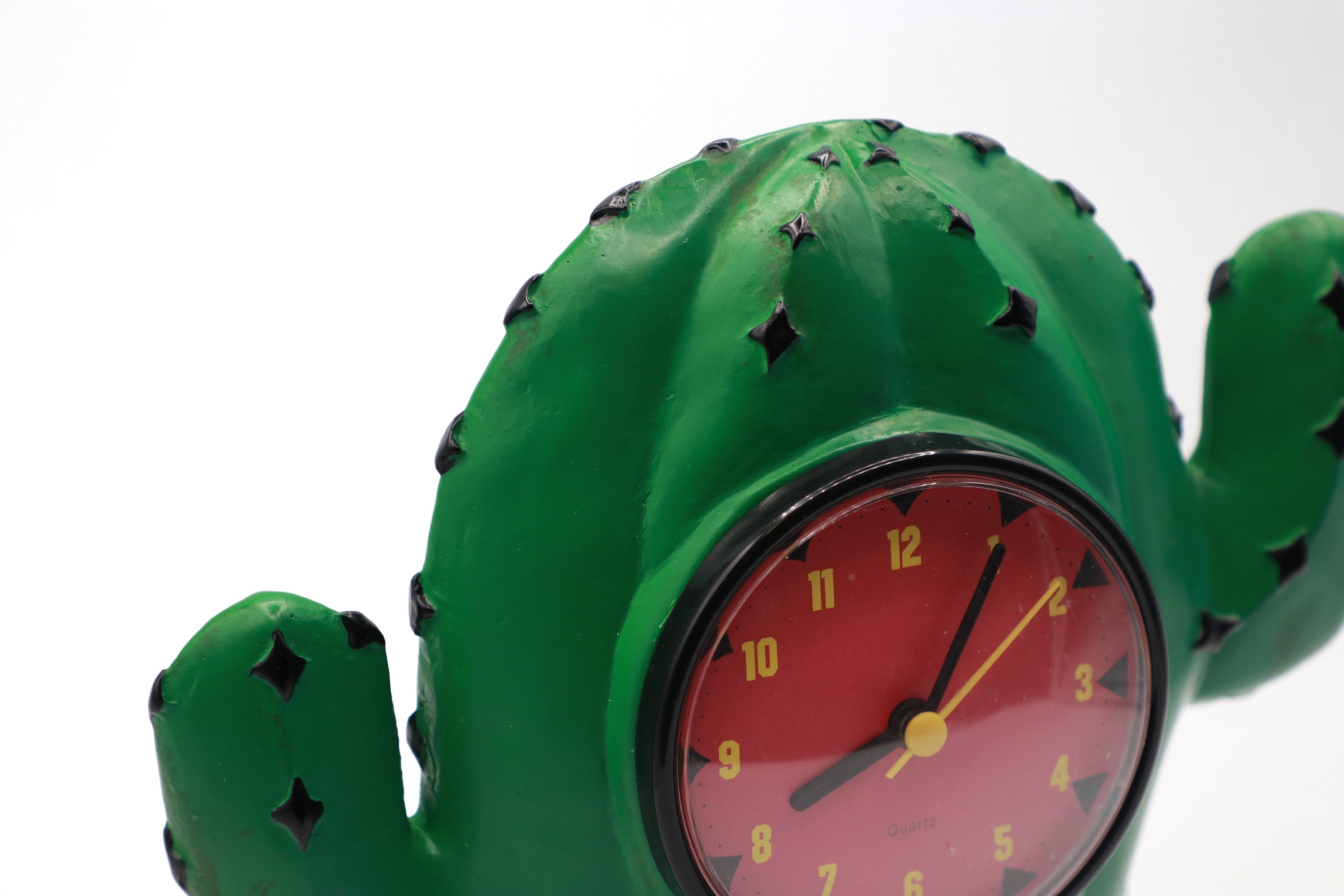 Vintage table clock plastic green 1980s