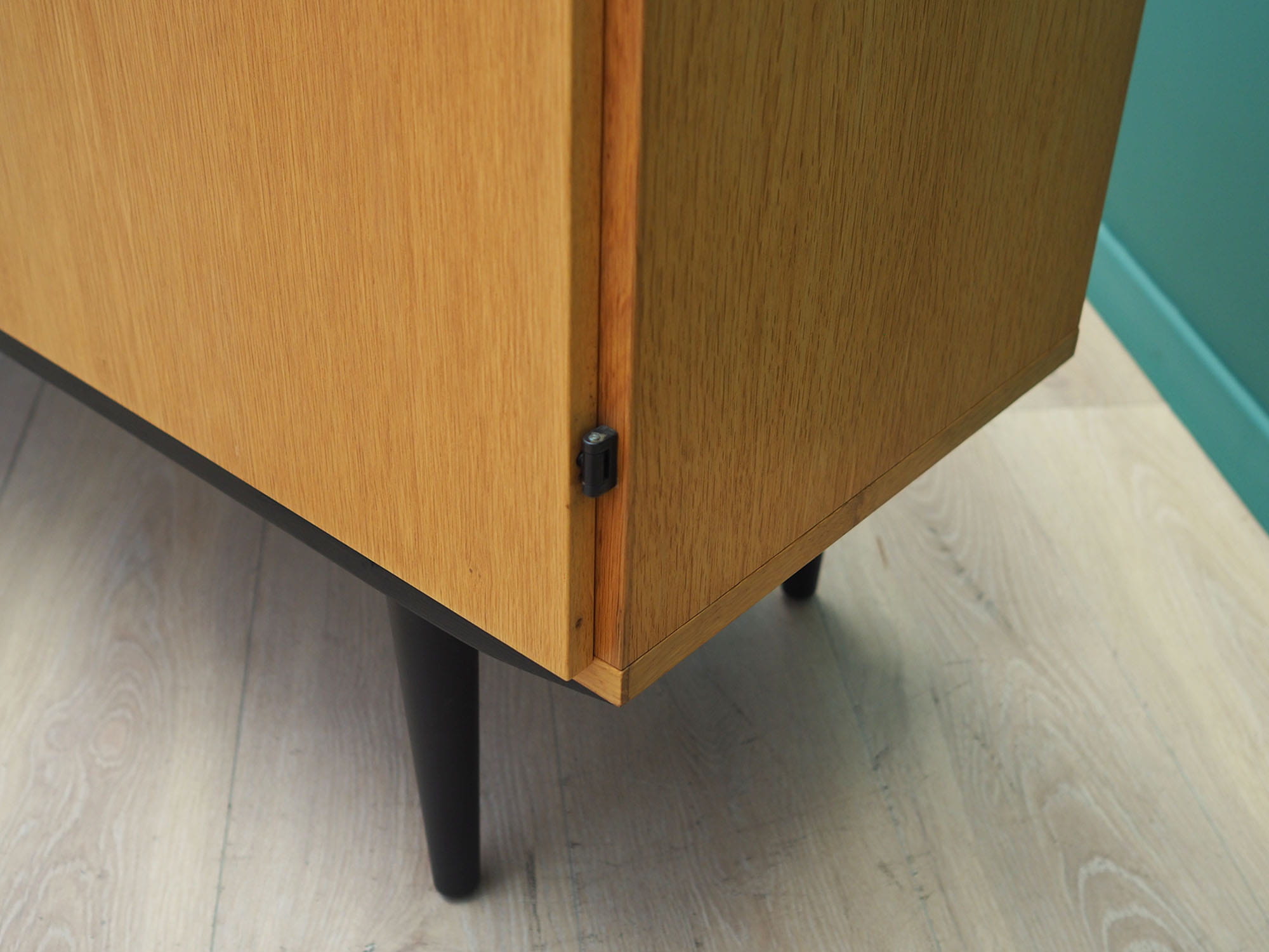 Vintage Schrank Eschenholz Braun 1970er Jahre
