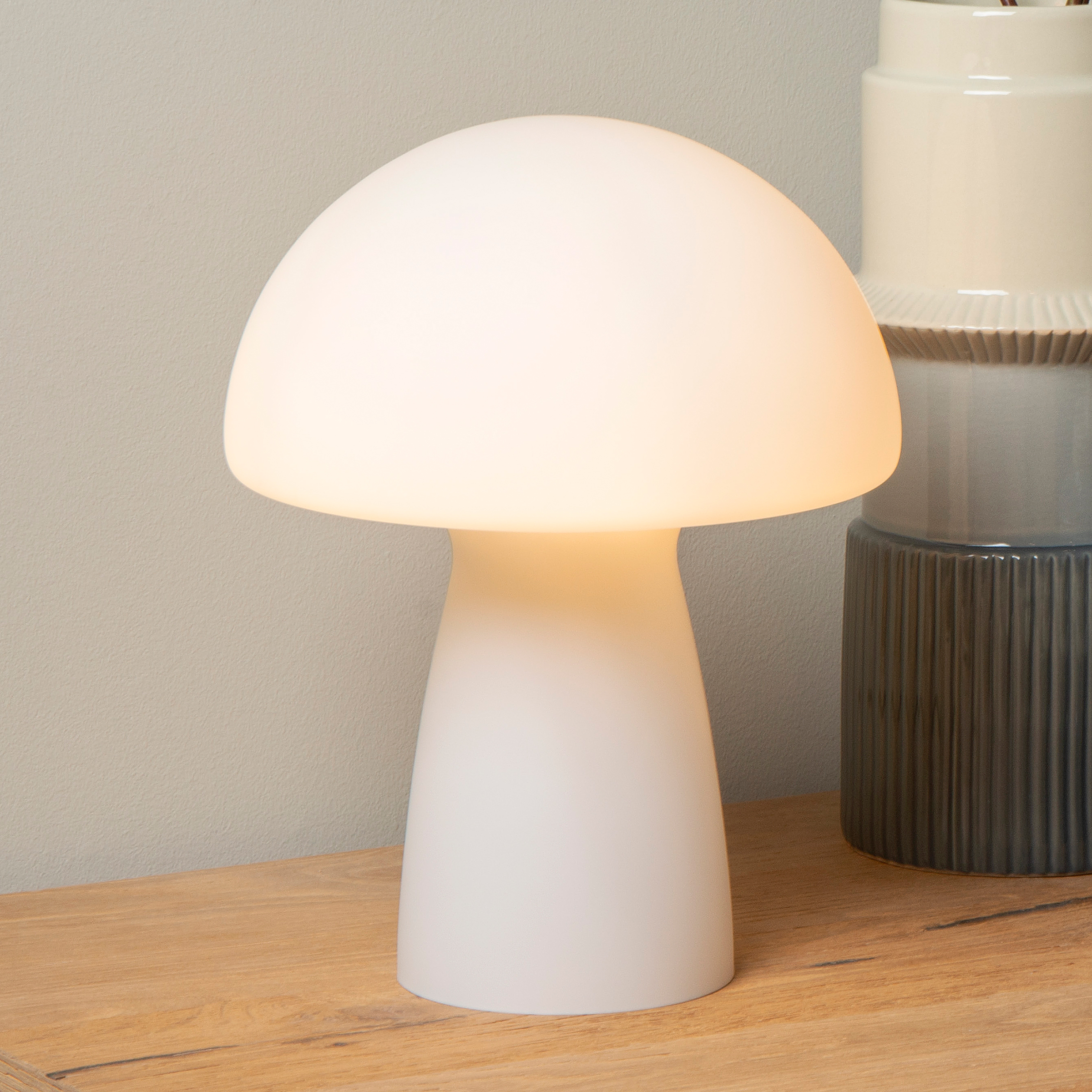 Fungo Tischleuchte Opalglas Weiß