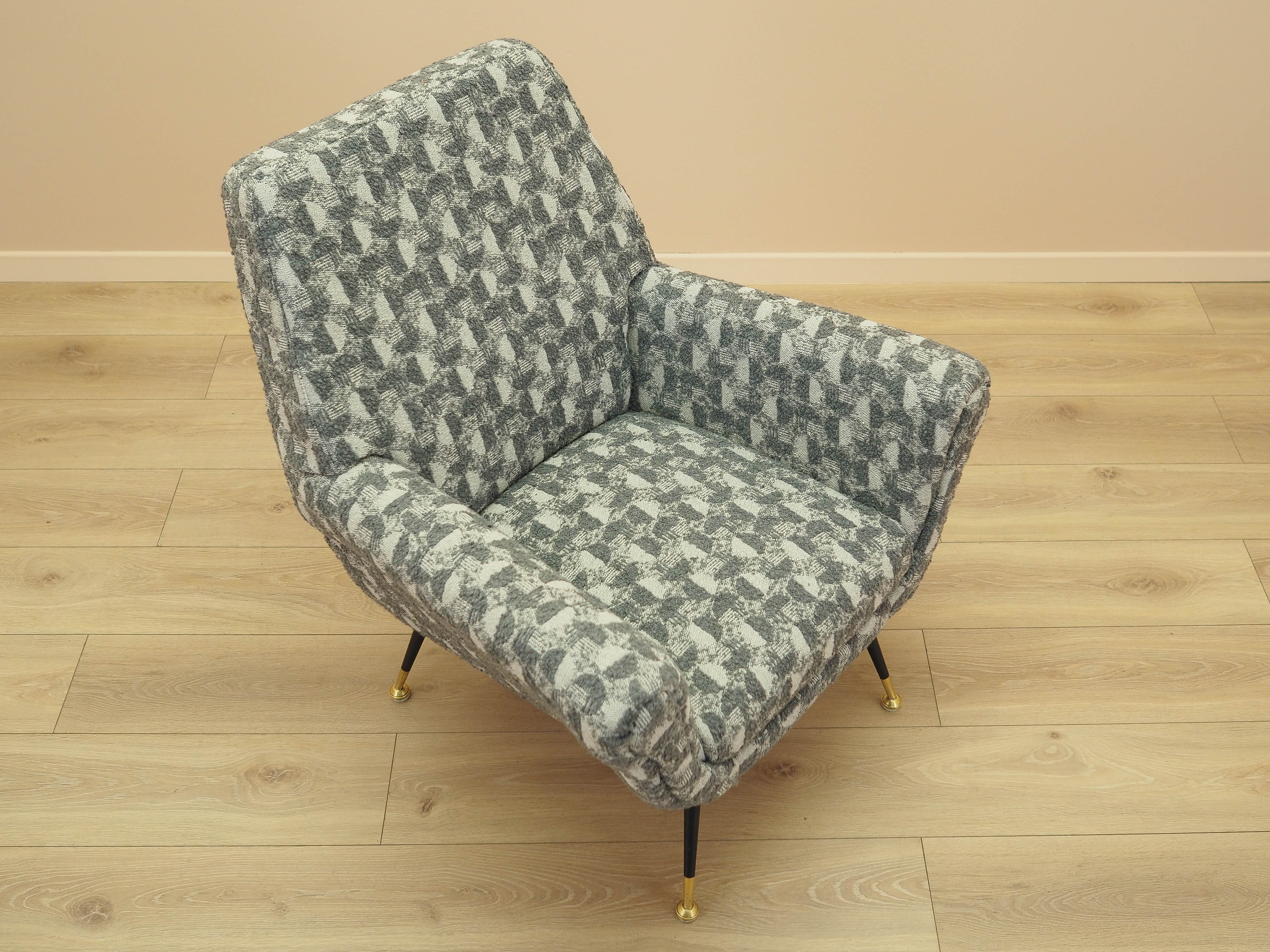 Lounge chair Grey