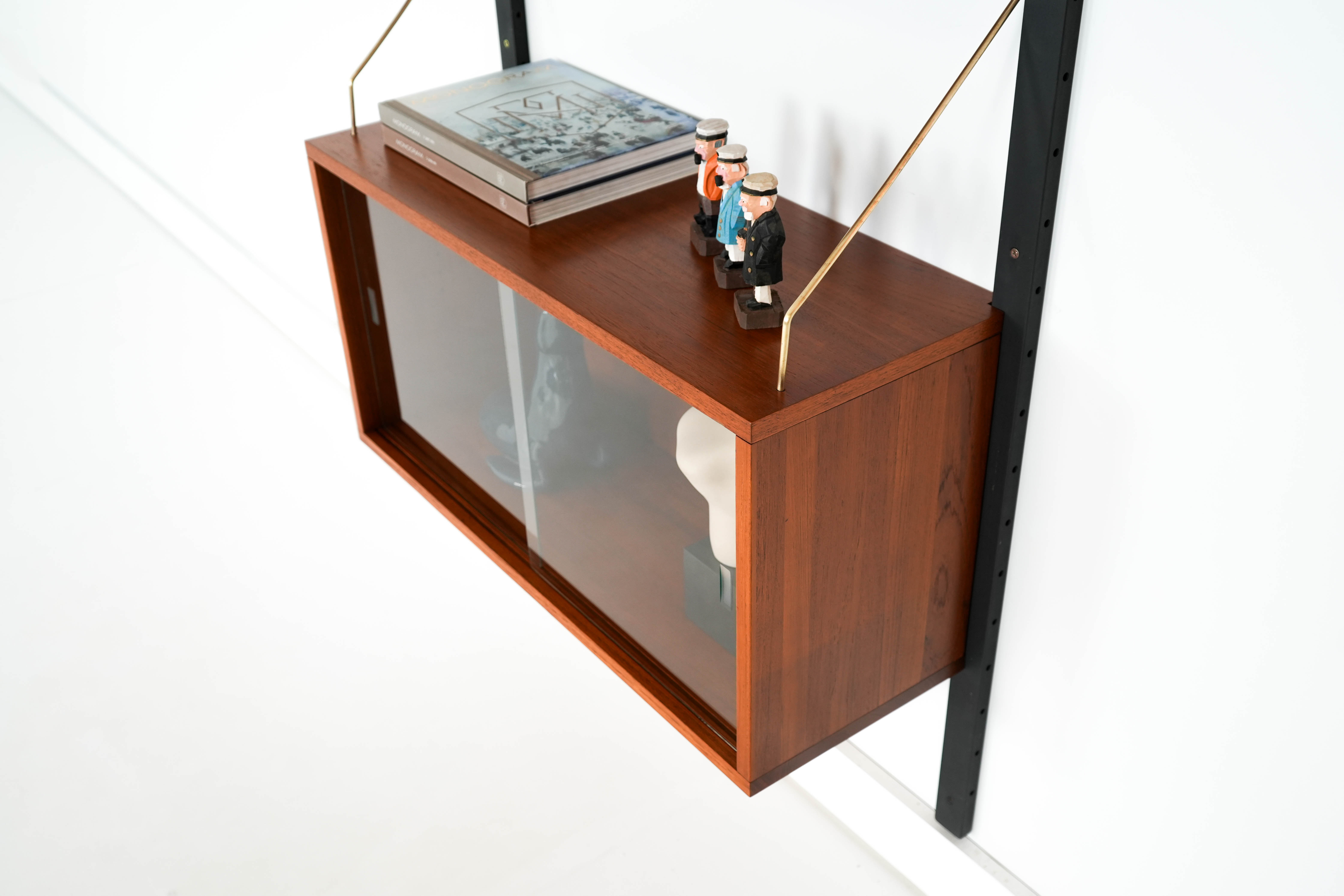 Regal Teakholz Braun 1960er Jahre