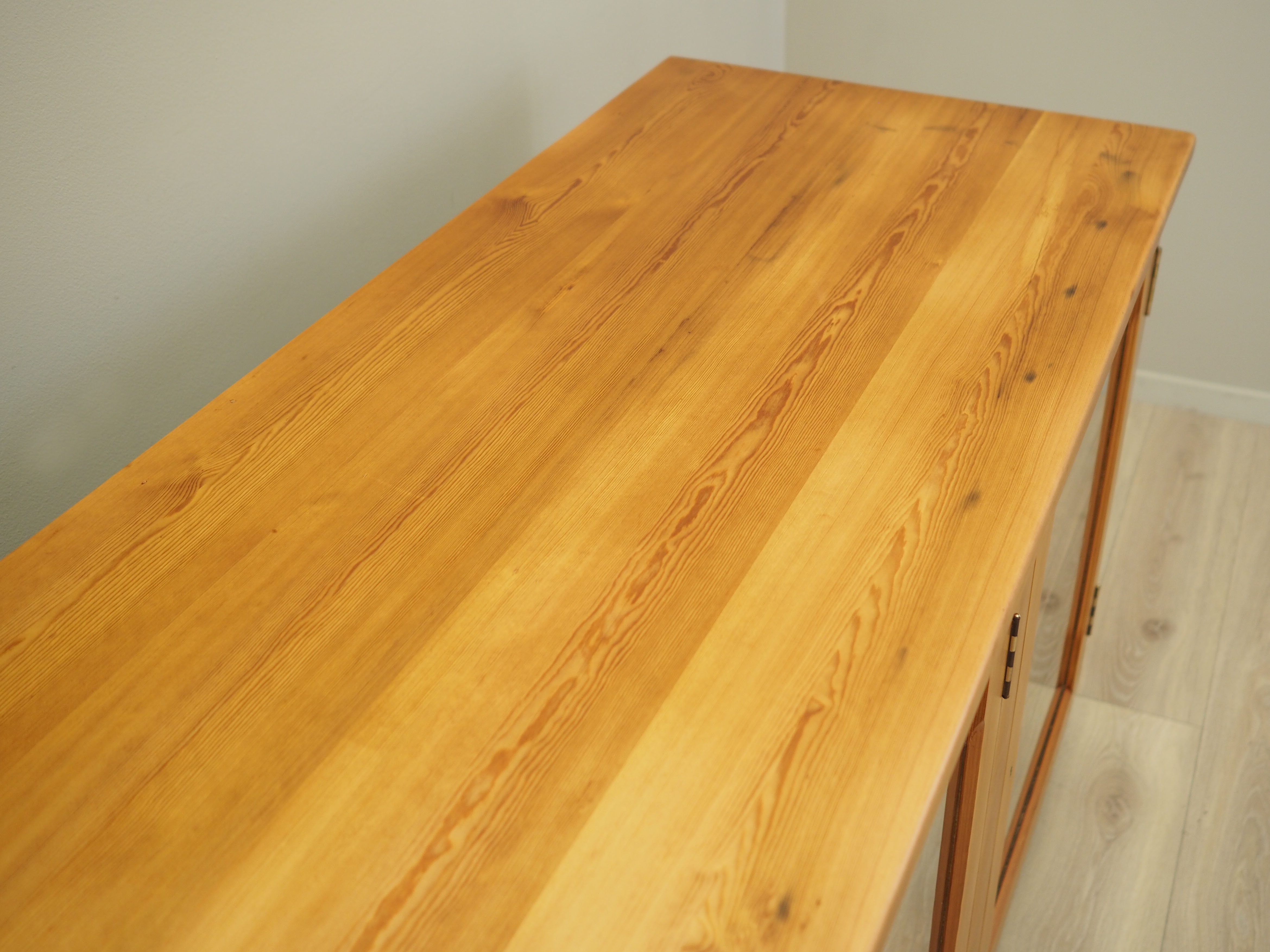 Display cabinet pine wood 1980s