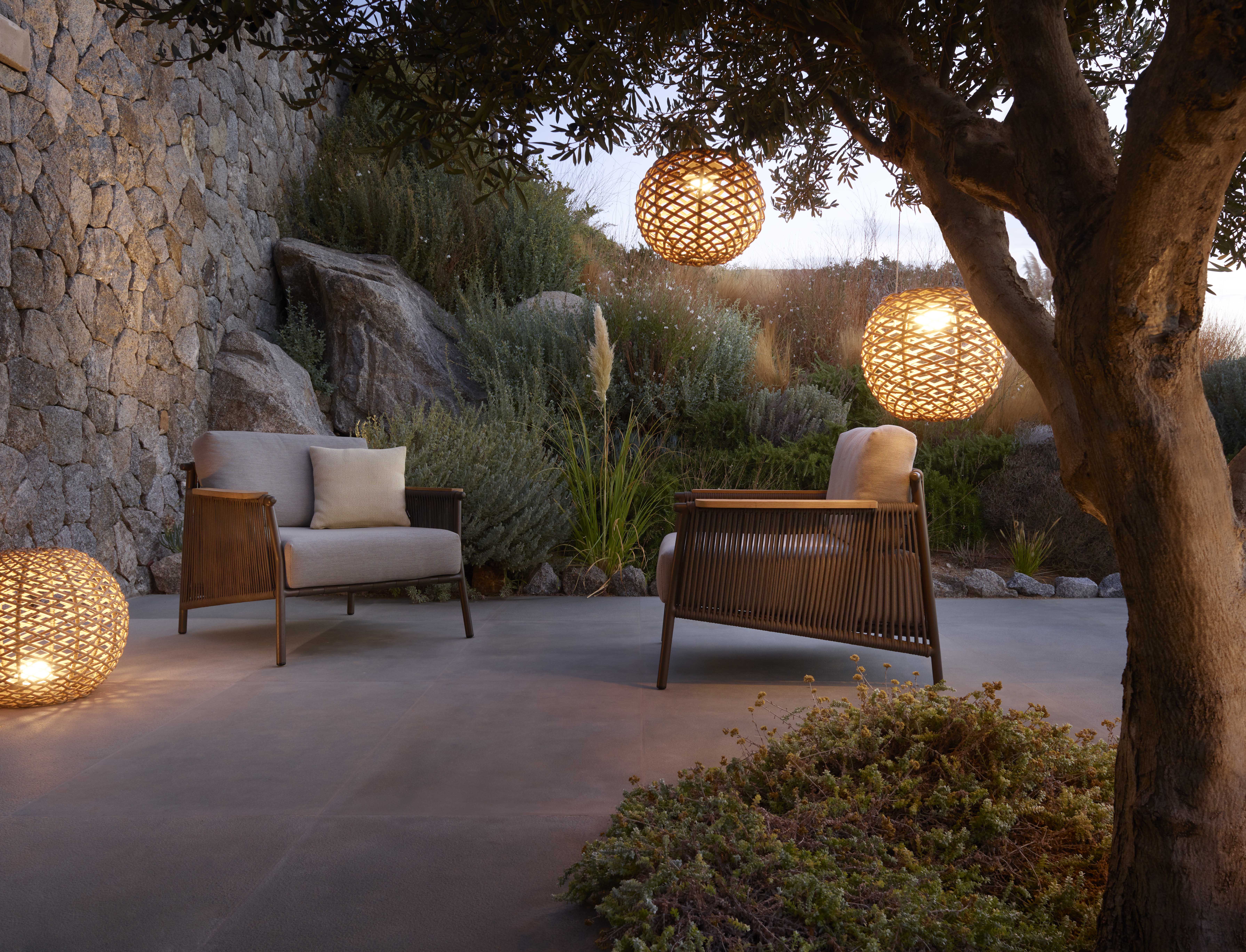 SCOOP Armchair Lava Brown Cushion Beige