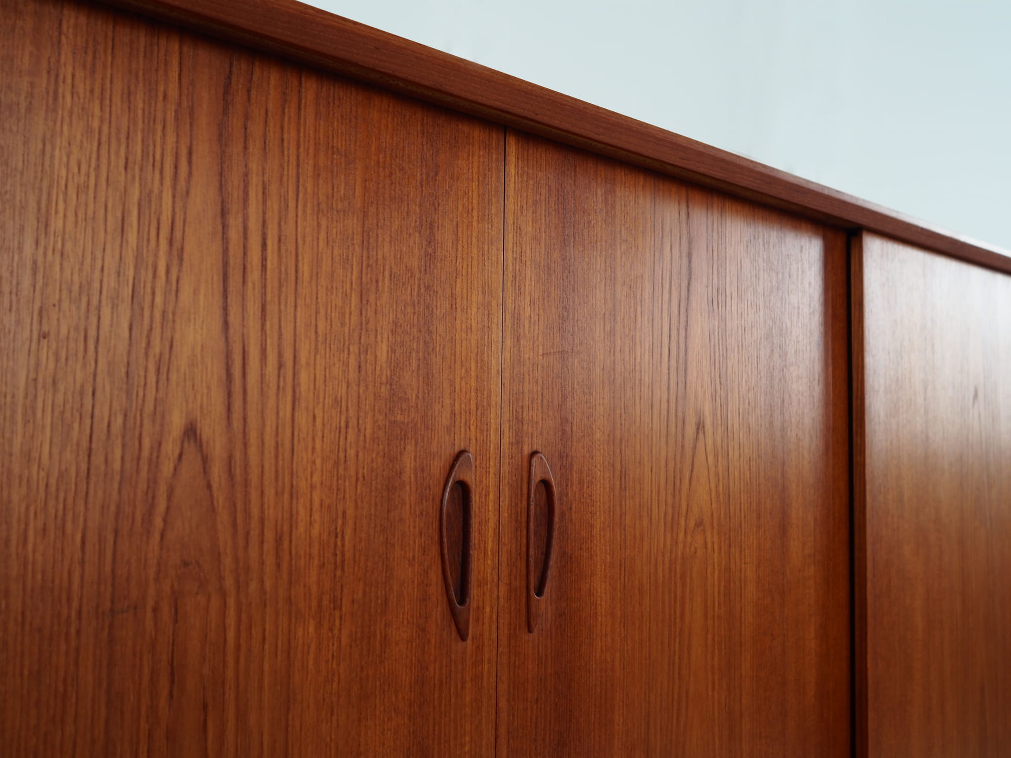 Highboard Teakholz Braun 1970er Jahre