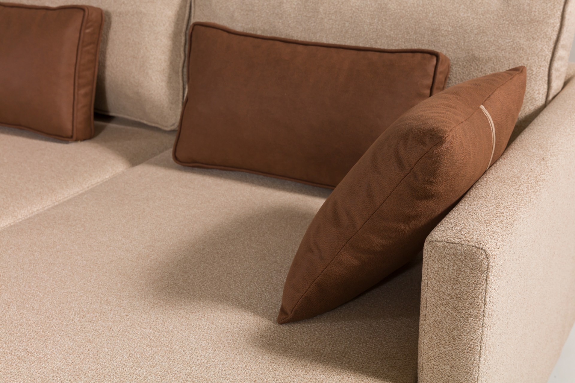 Matris Right Eckschlafsofa Brown