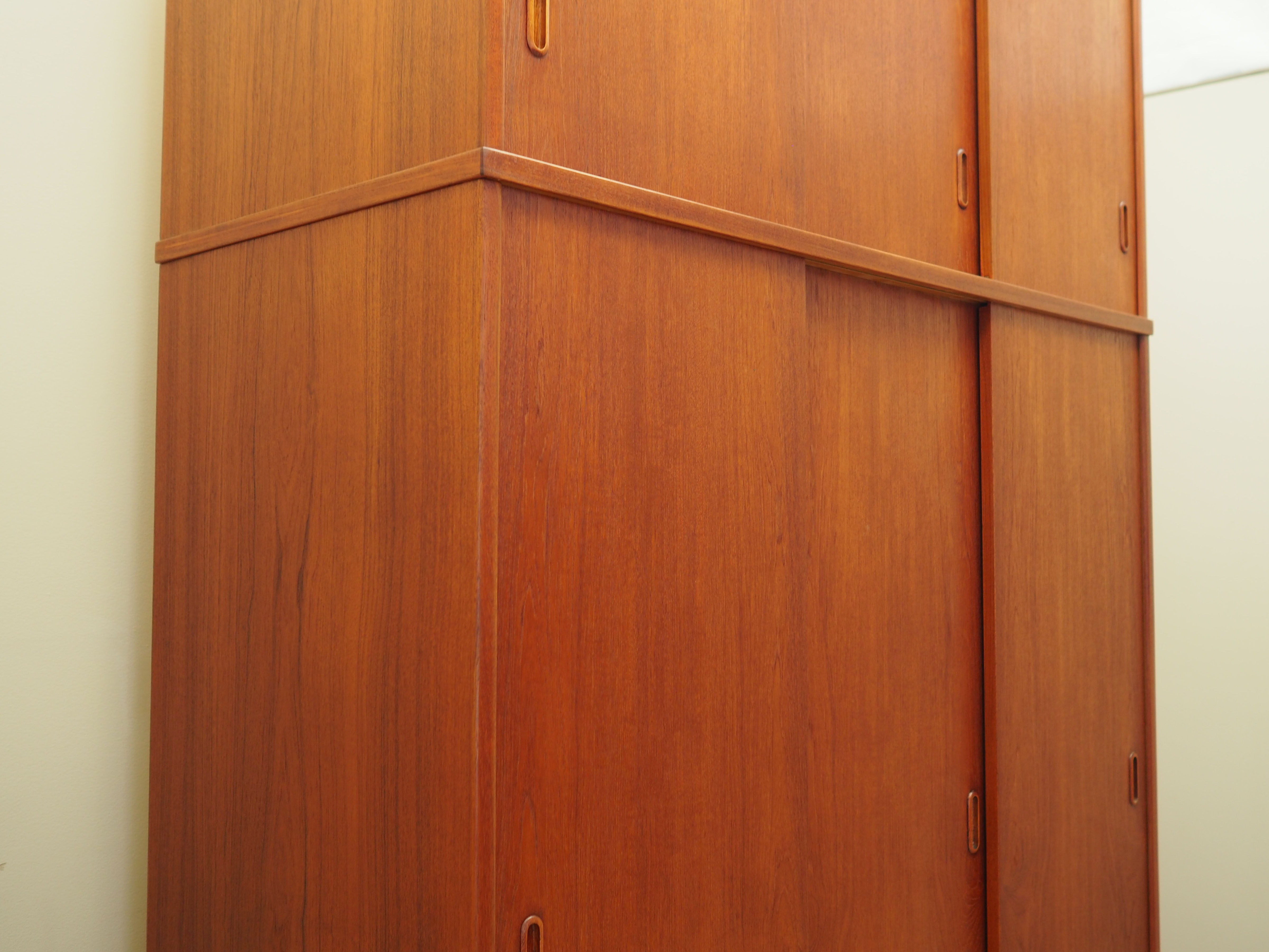 Kleiderschrank Teakholz 1970er Jahre