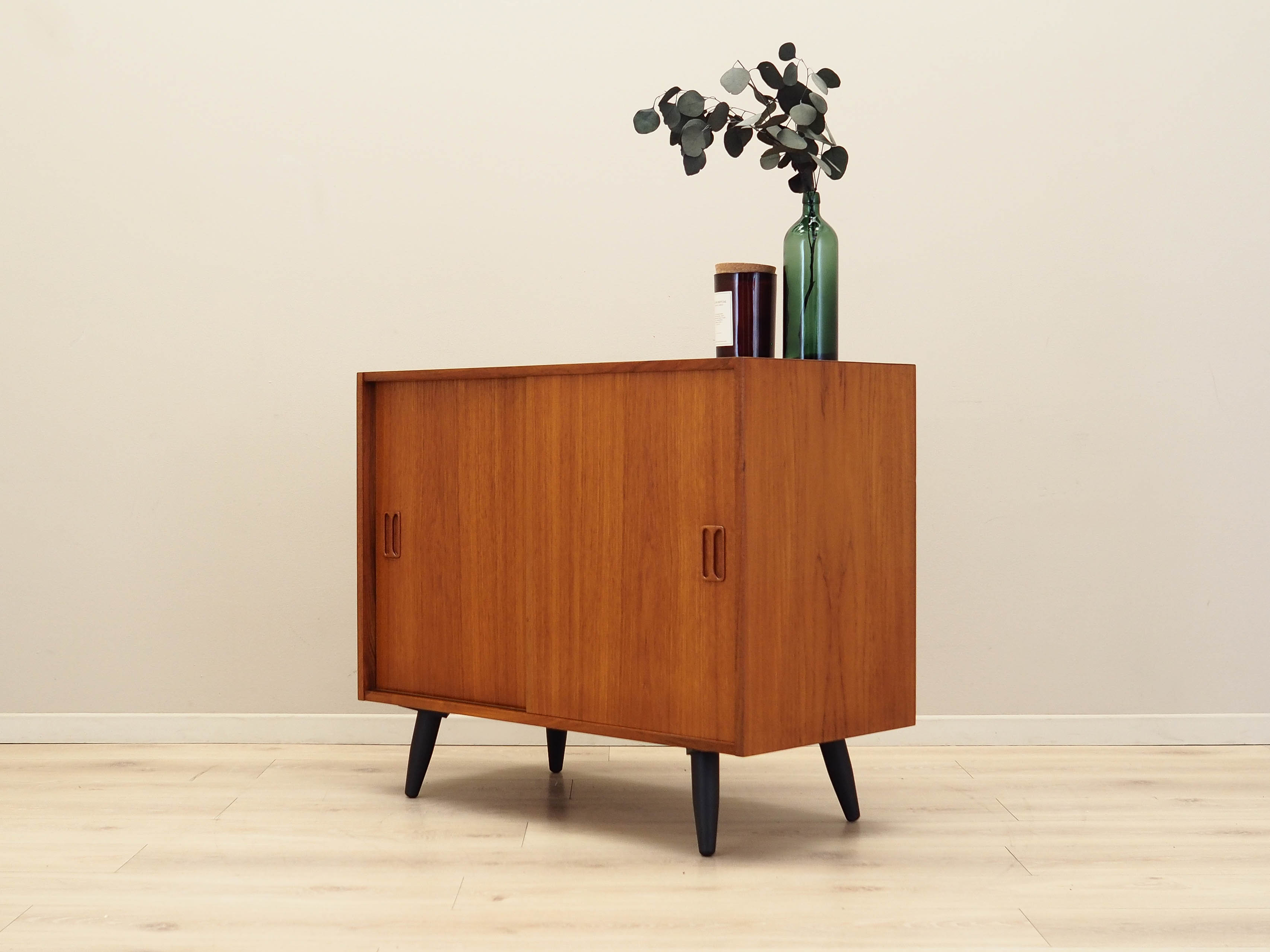 Schrank Teakholz 1970er Jahre