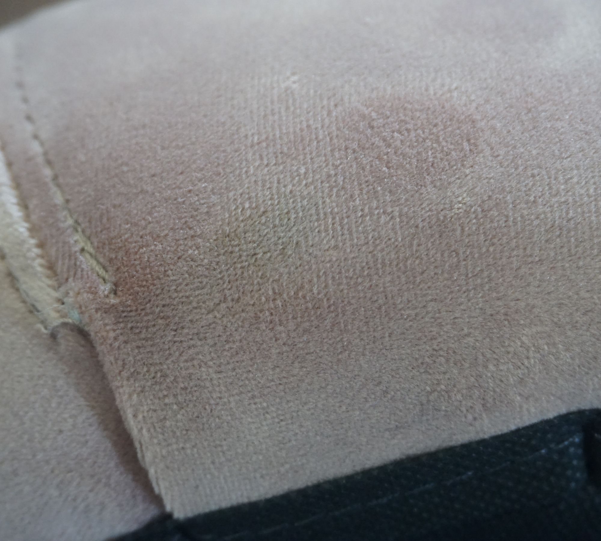 Moby Sessel und Fußhocker Chrom Samt