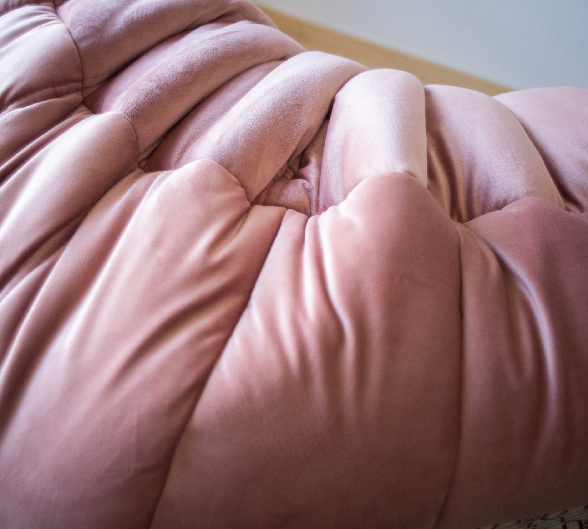 Togo Poltrona Velluto Rosa Perla