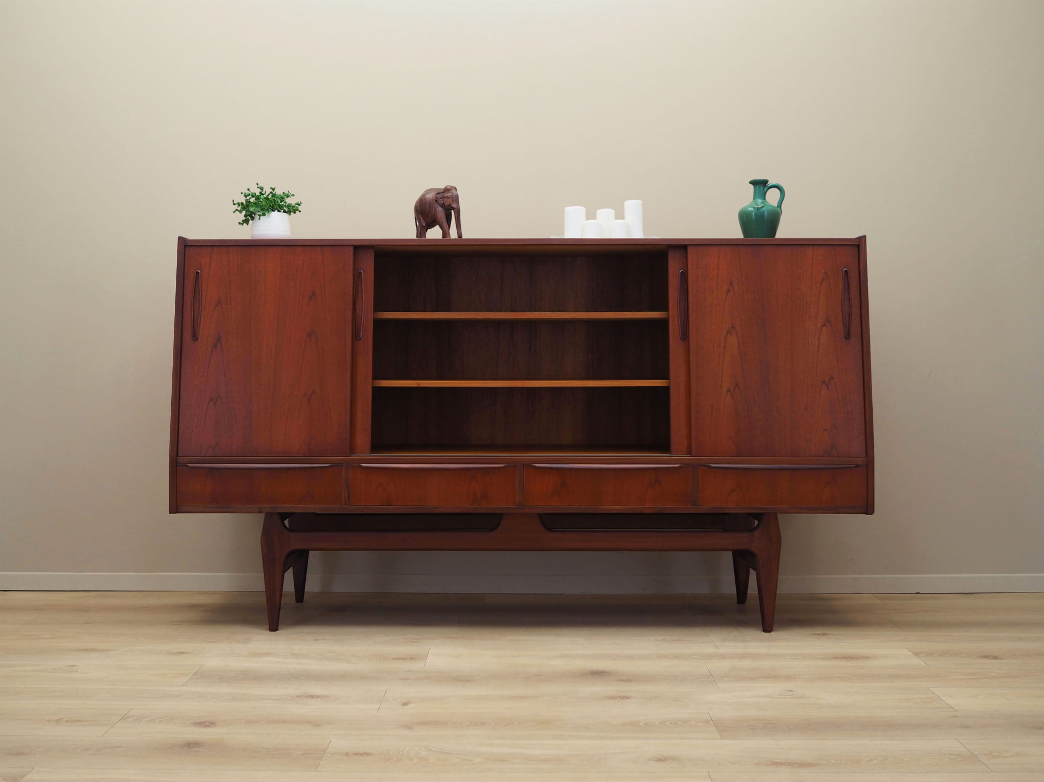 Highboard Teakholz Braun 1960er Jahre