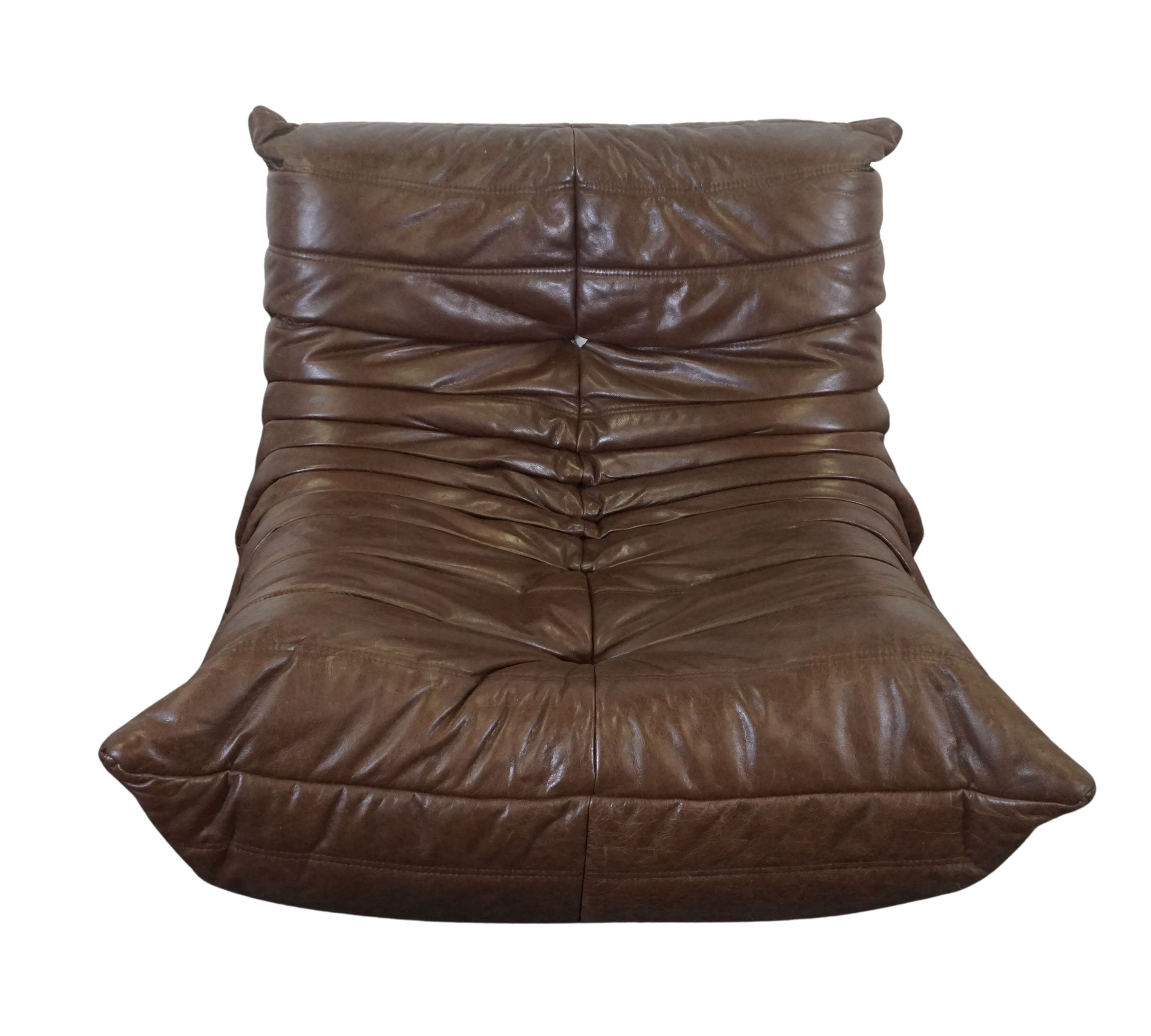 Togo Sessel Pull-Up-Leder Walnussbraun
